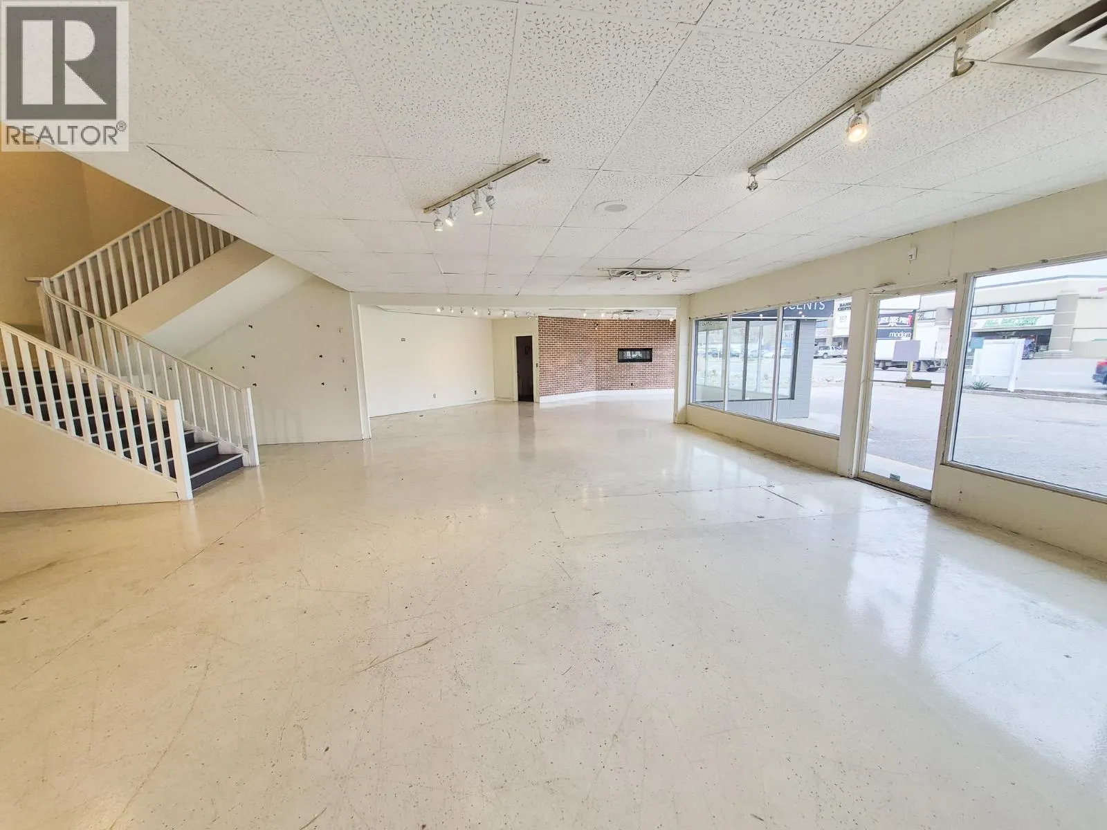310 Banks Road Unit# 4