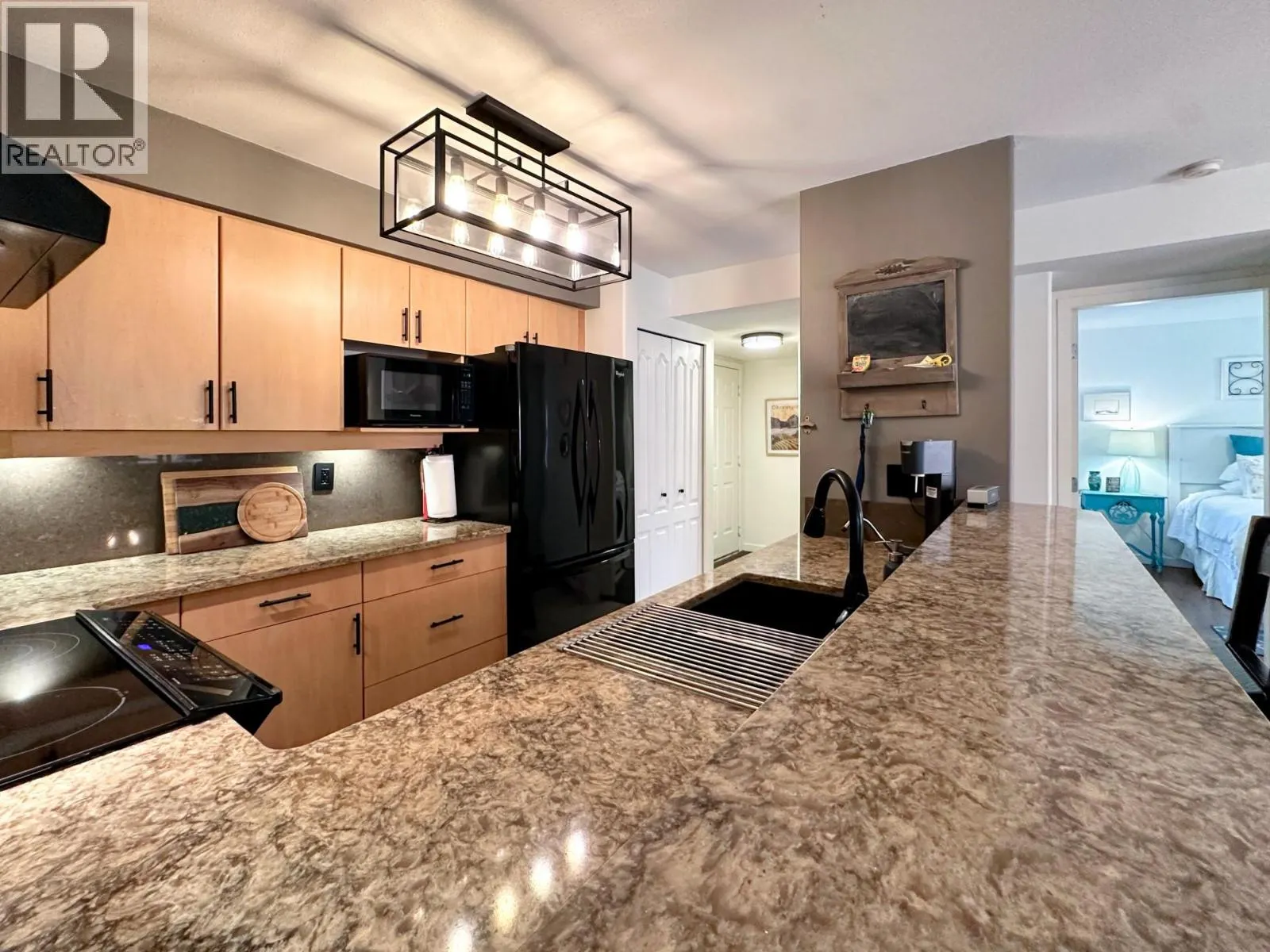7600 COTTONWOOD Drive Unit# 17