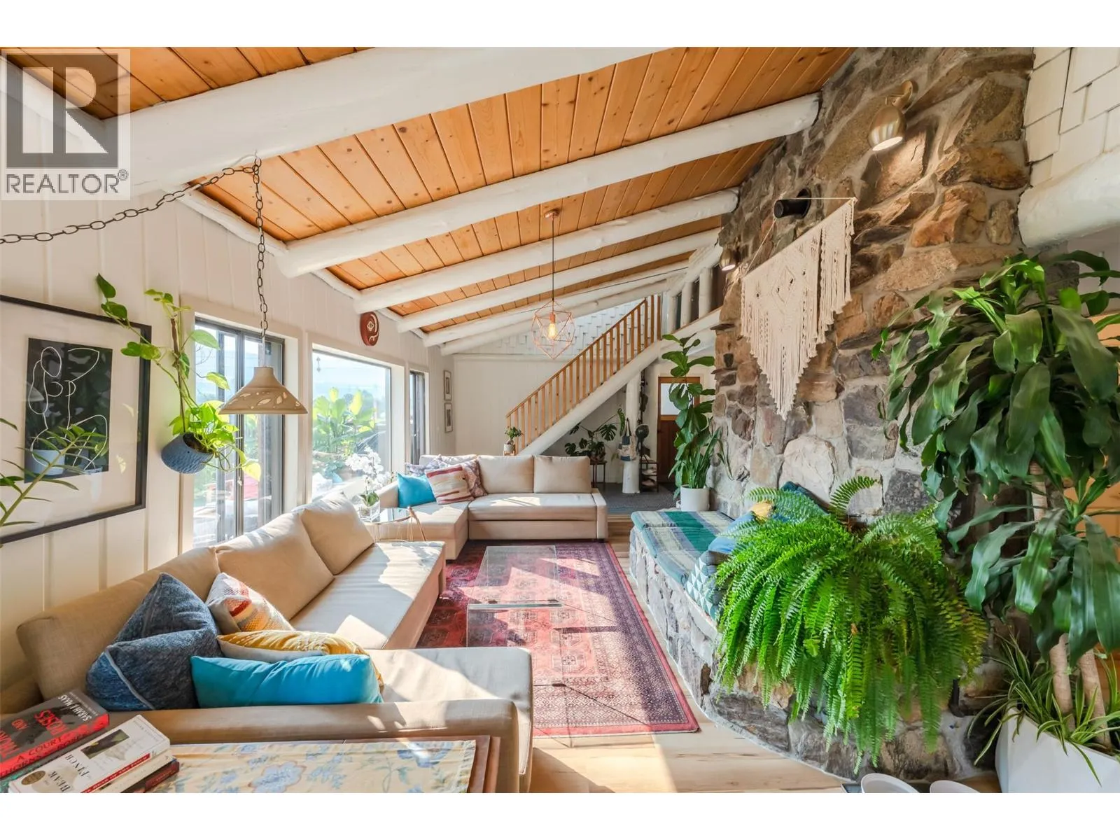 538 Lakeview Place