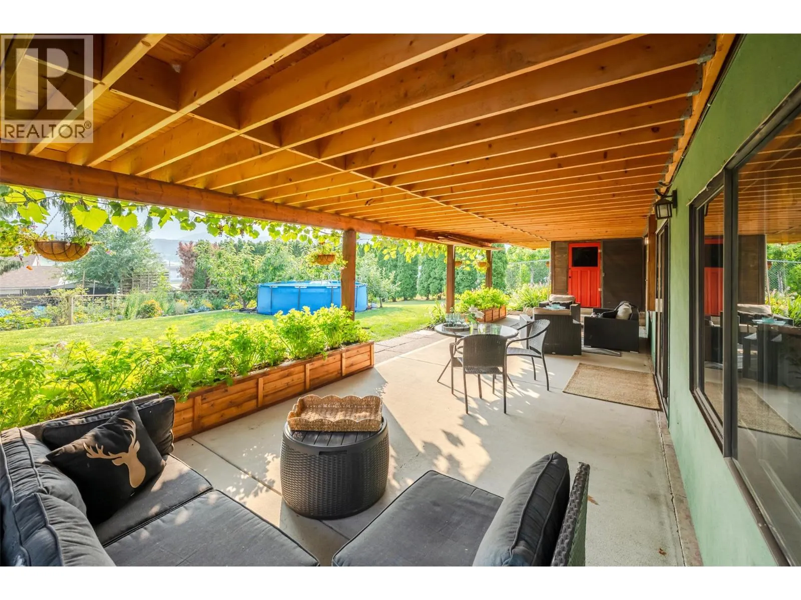 538 Lakeview Place