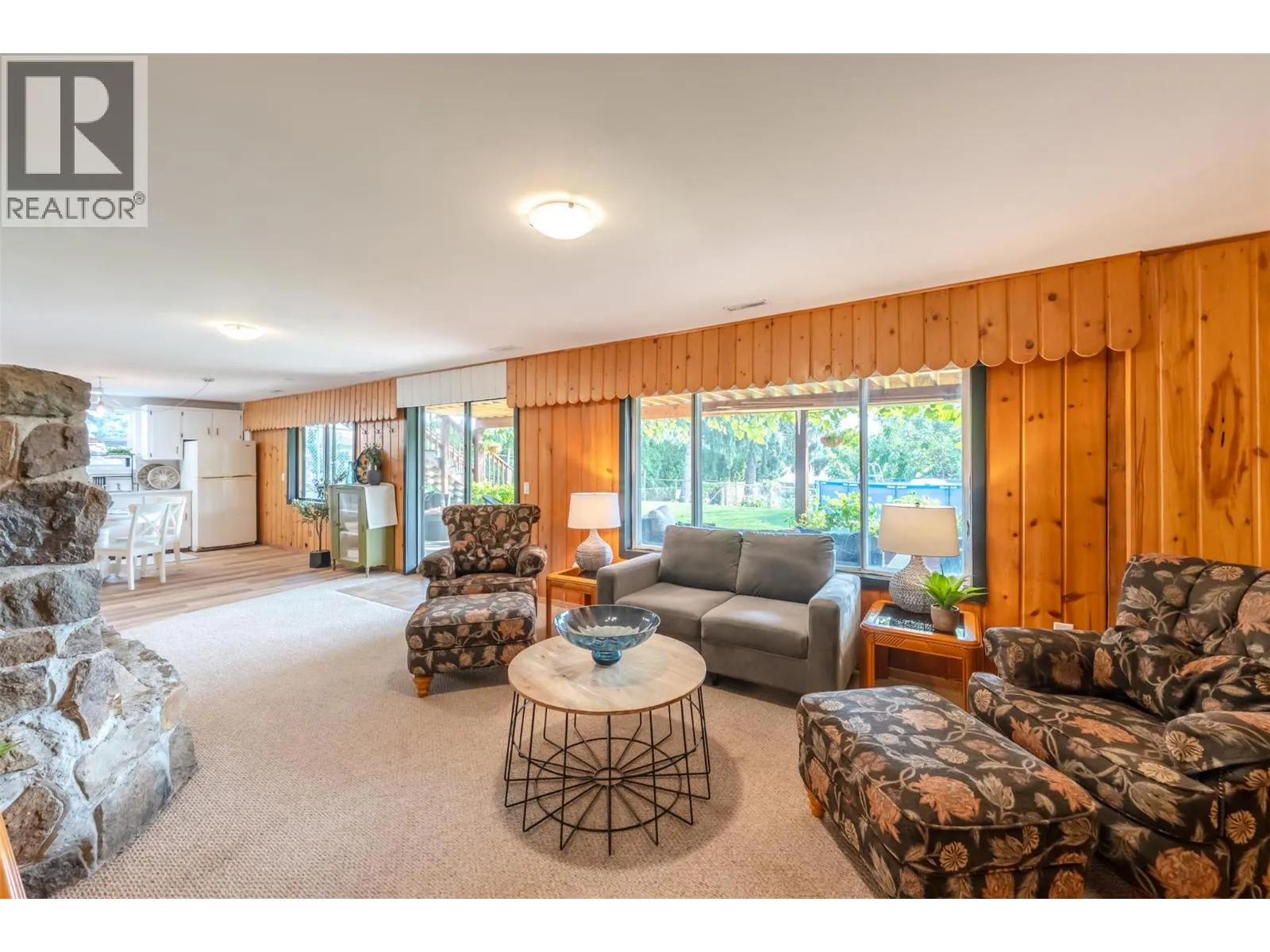 538 Lakeview Place