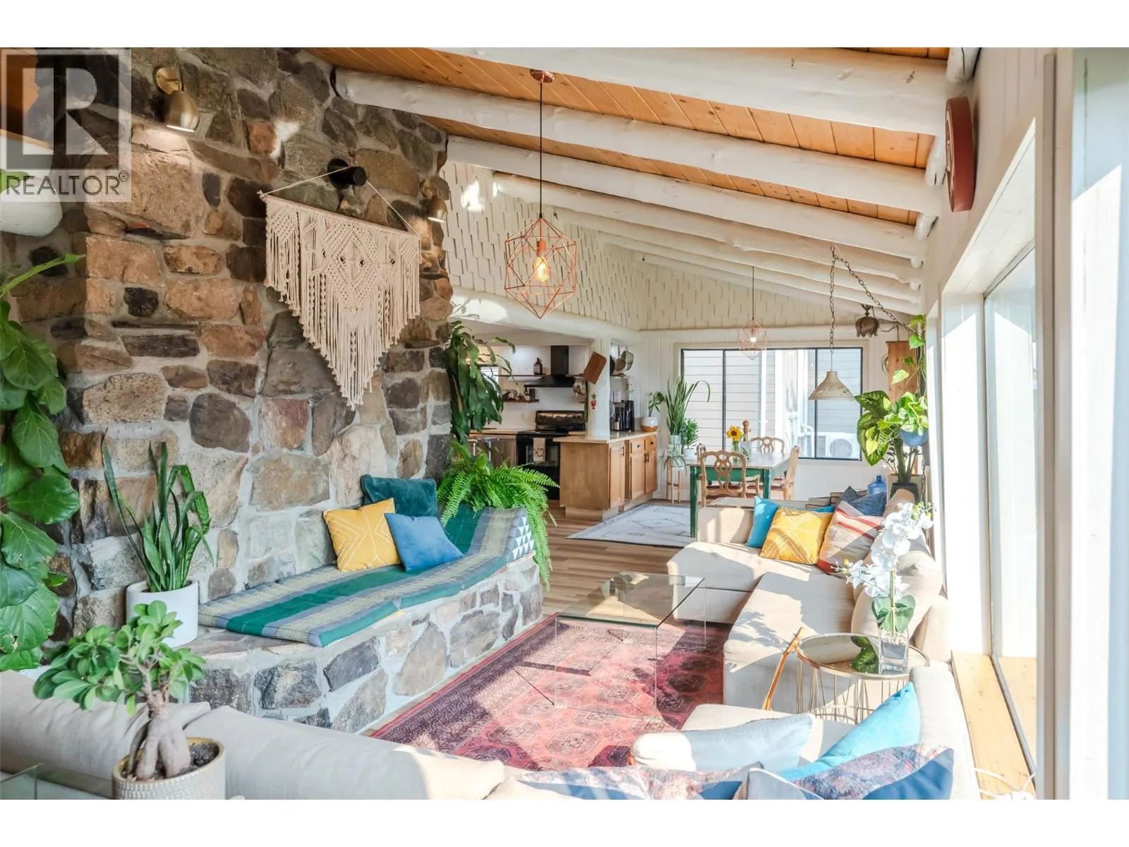 538 Lakeview Place