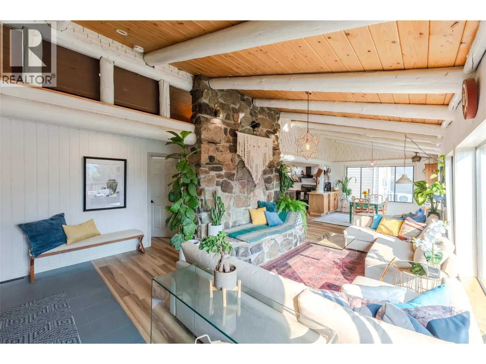 538 Lakeview Place