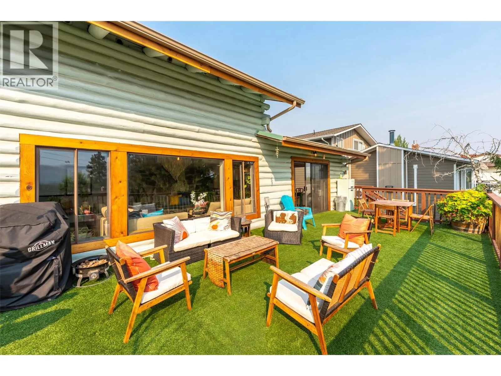 538 Lakeview Place