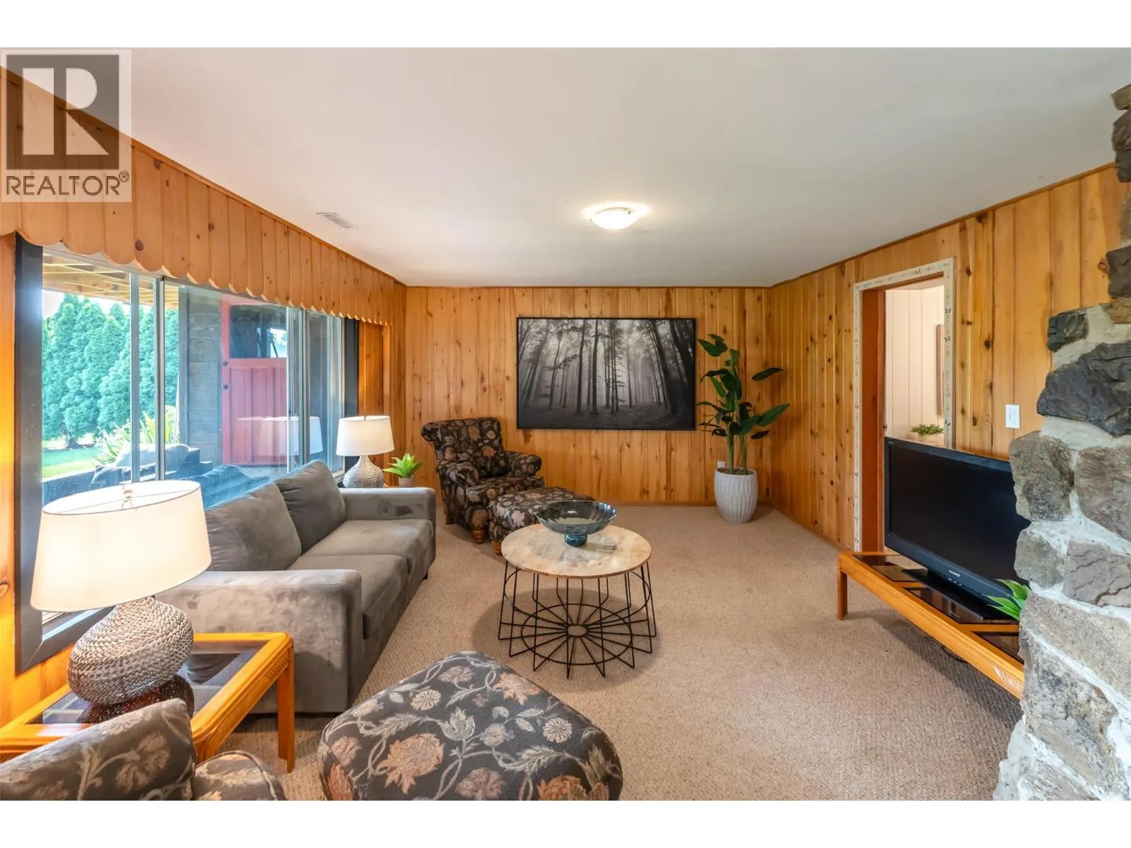 538 Lakeview Place