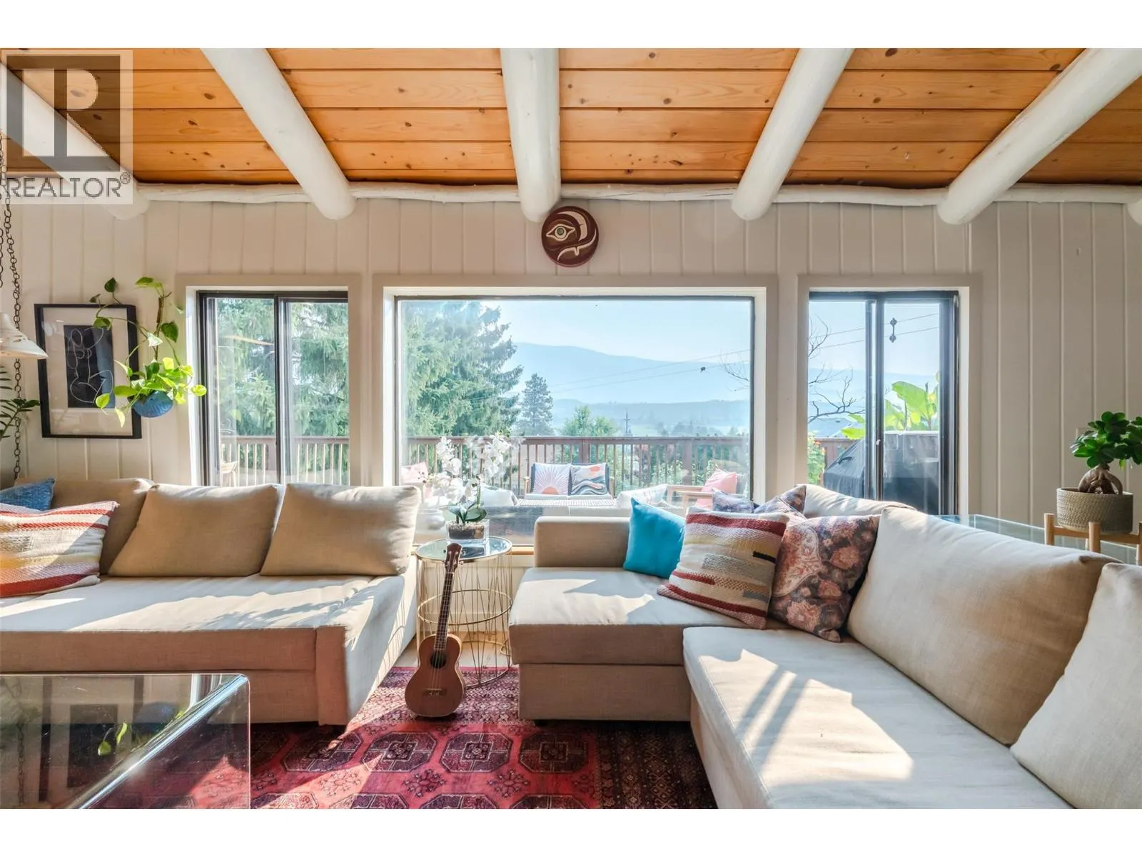 538 Lakeview Place