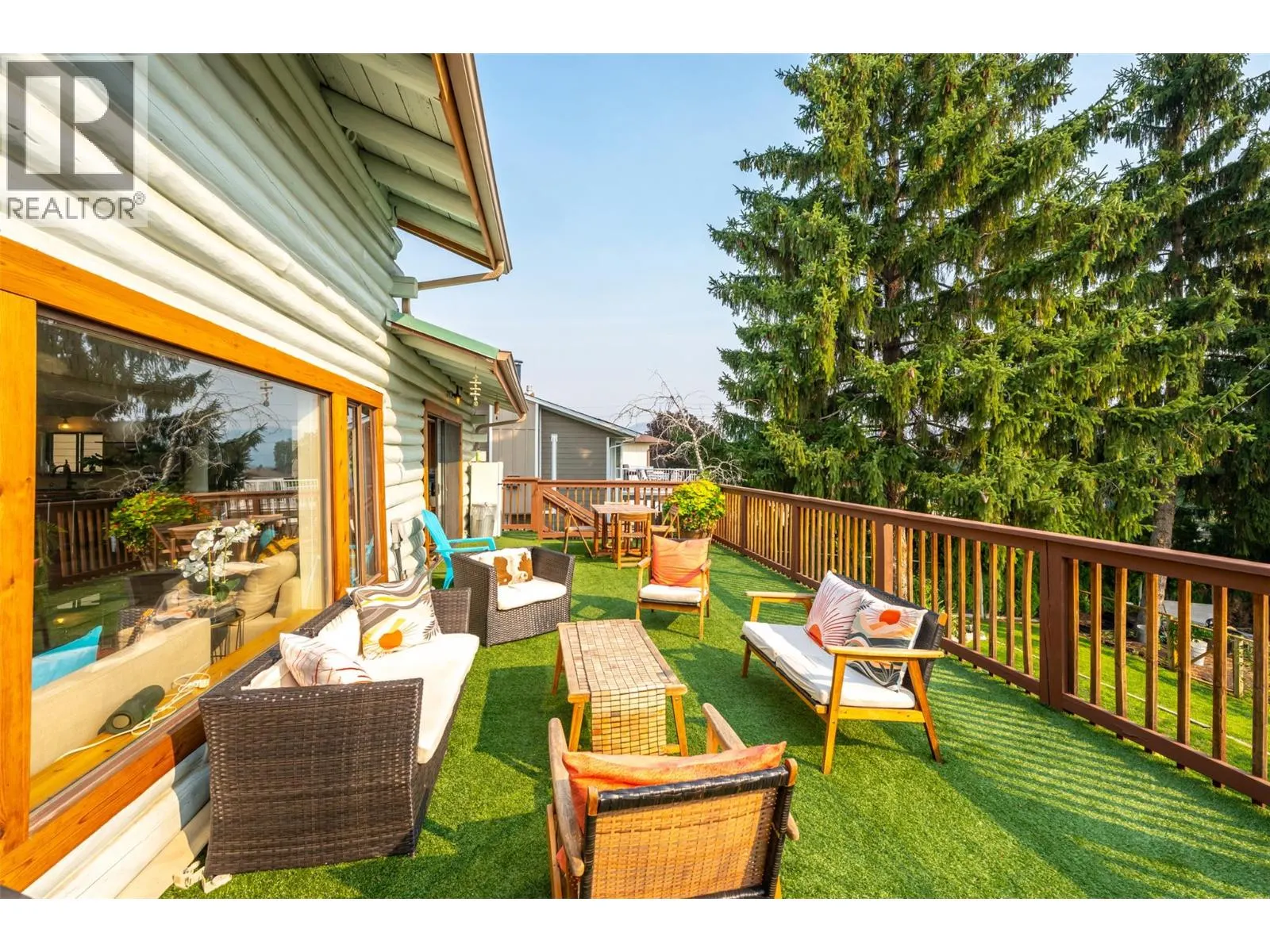 538 Lakeview Place