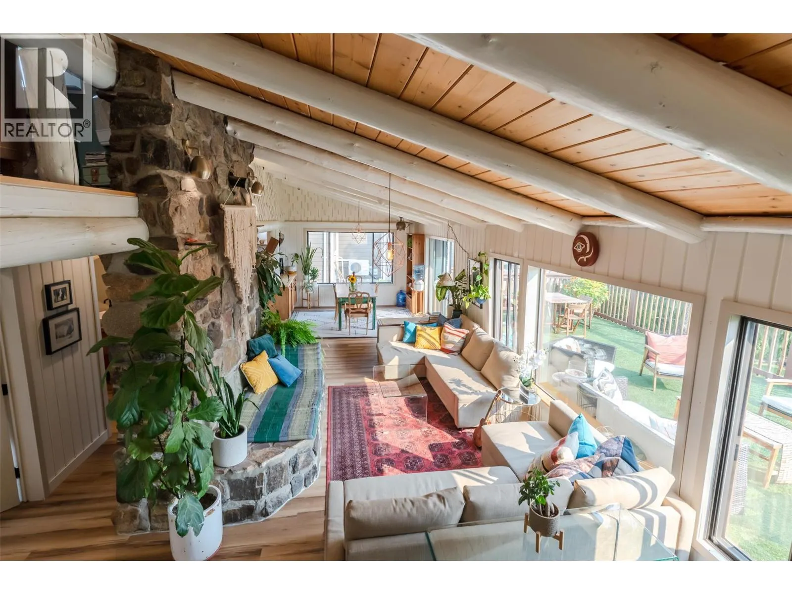 538 Lakeview Place