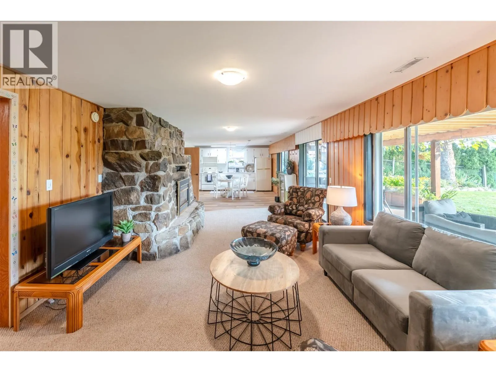 538 Lakeview Place