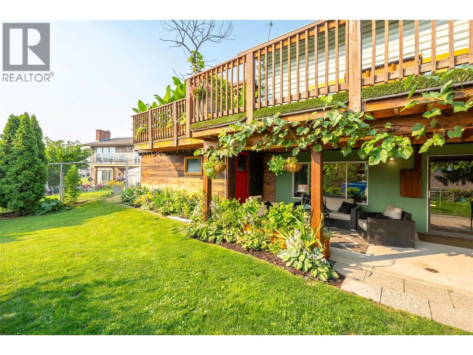 538 Lakeview Place