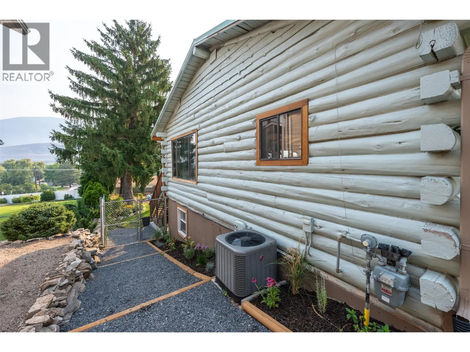 538 Lakeview Place