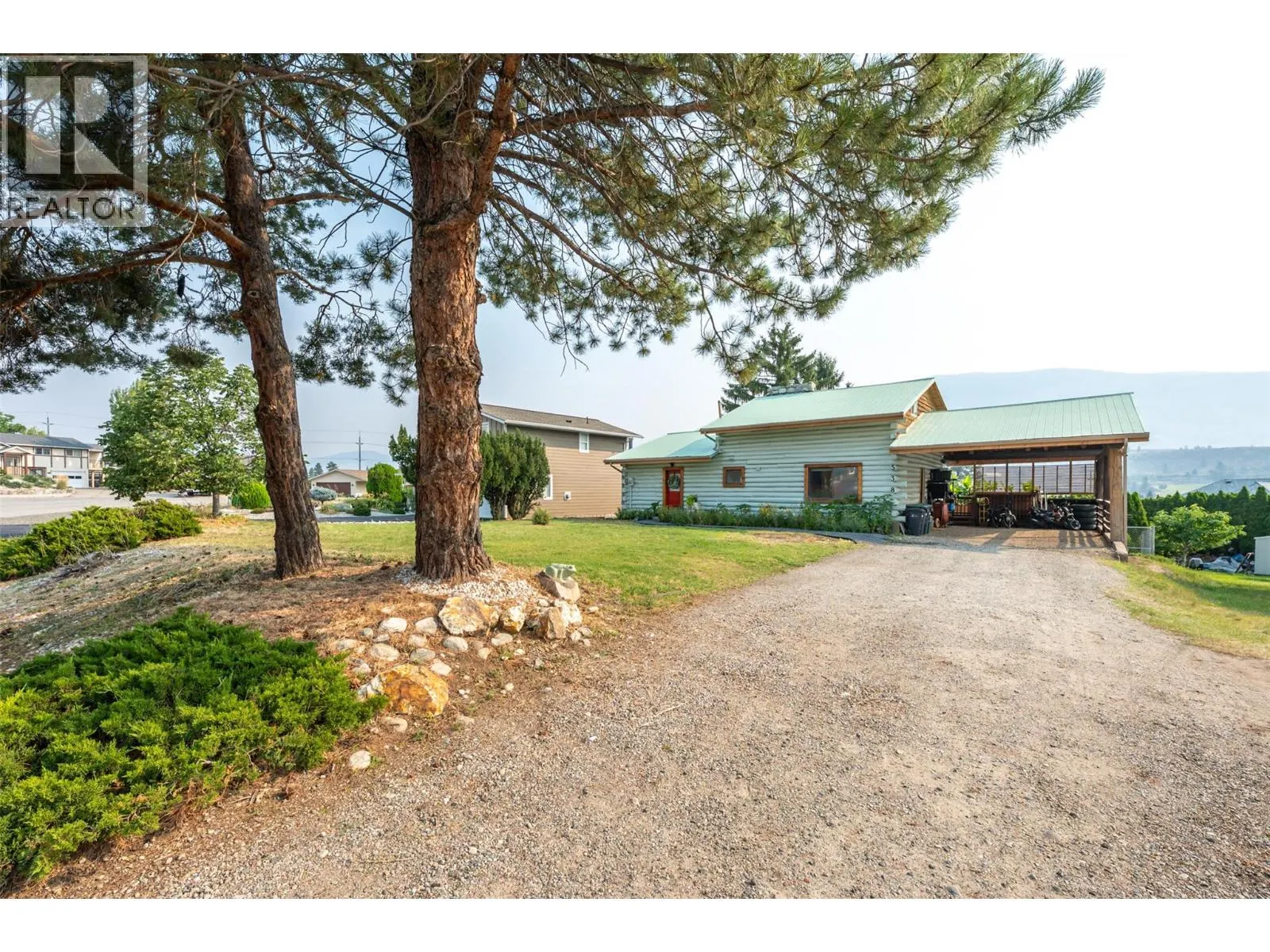 538 Lakeview Place