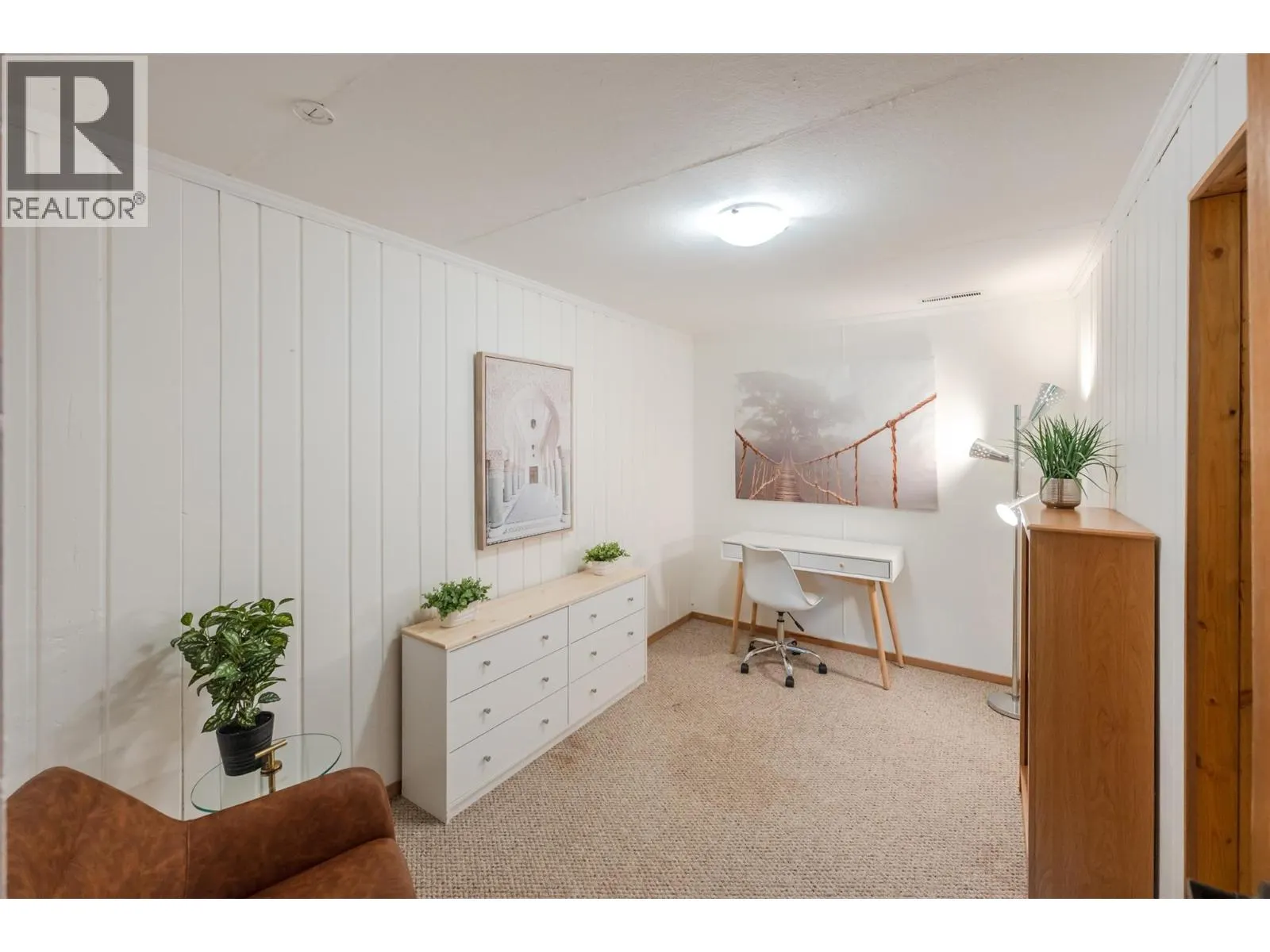 538 Lakeview Place