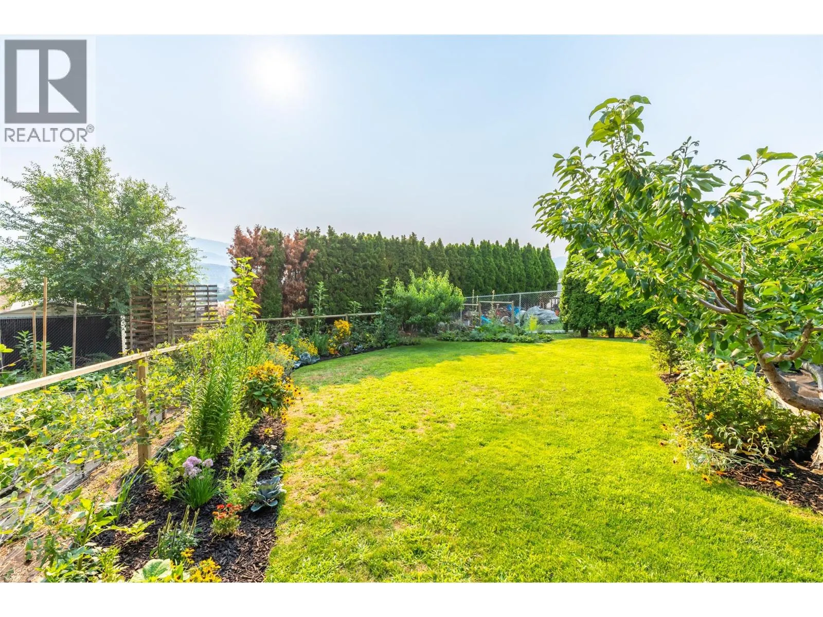 538 Lakeview Place
