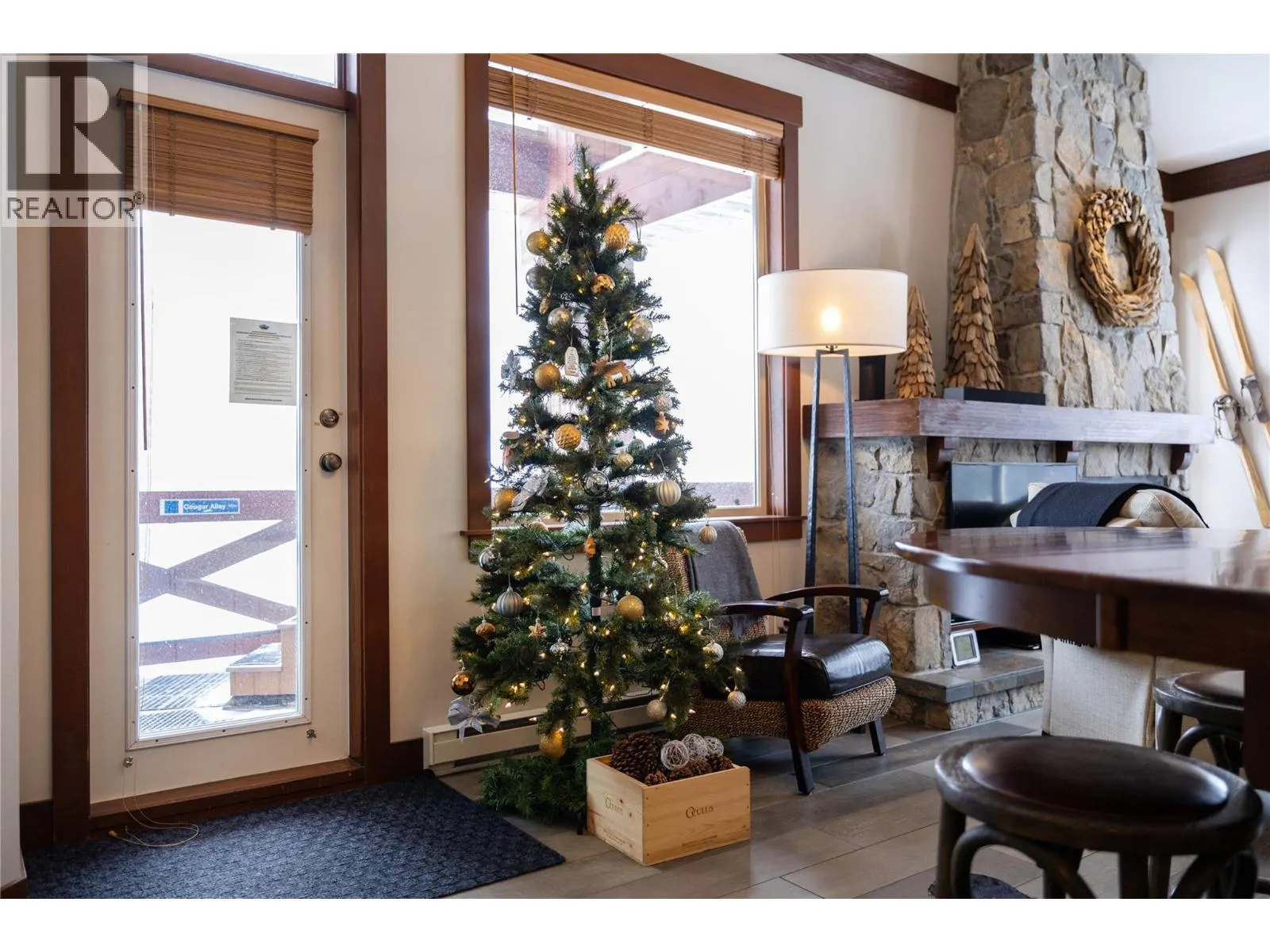 5257 Big White Road Unit# 403/404