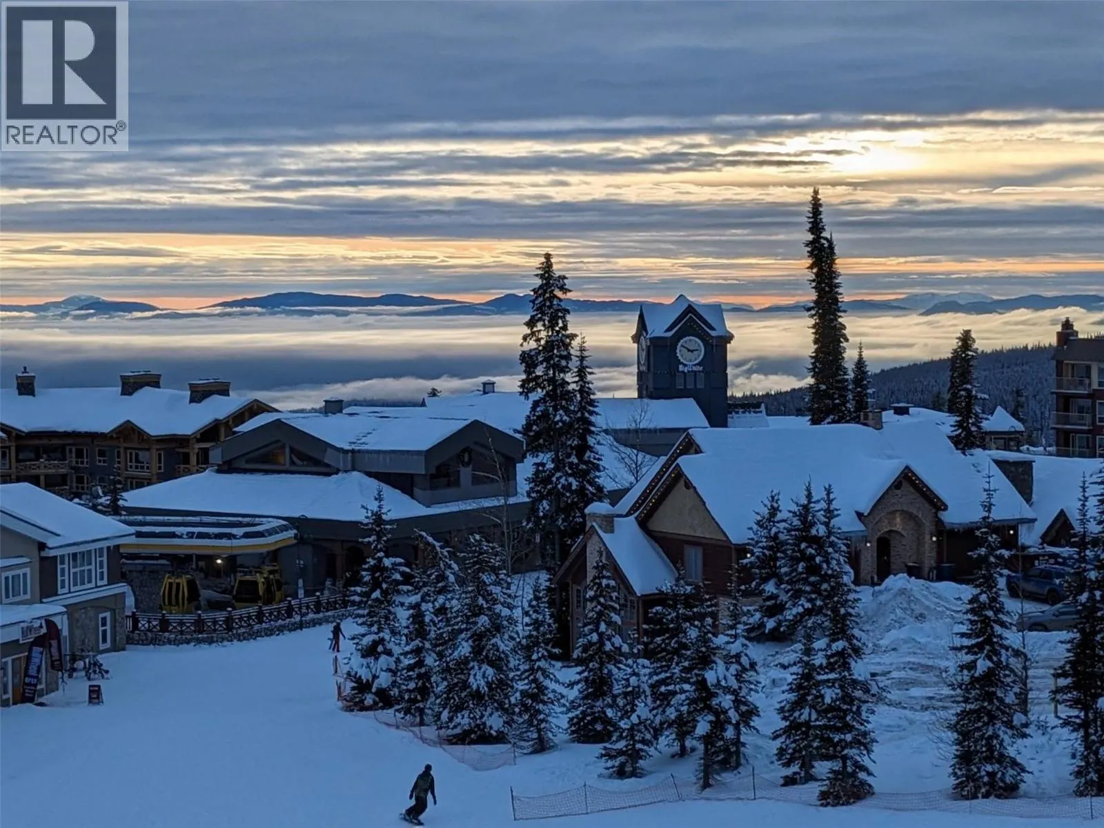 5257 Big White Road Unit# 403/404