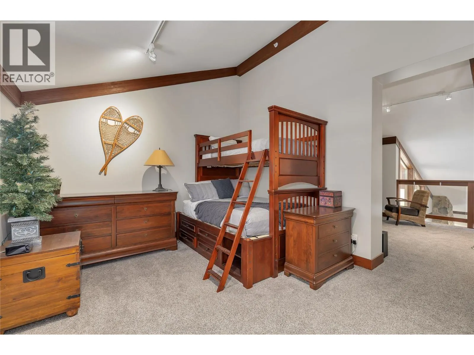 5257 Big White Road Unit# 403/404