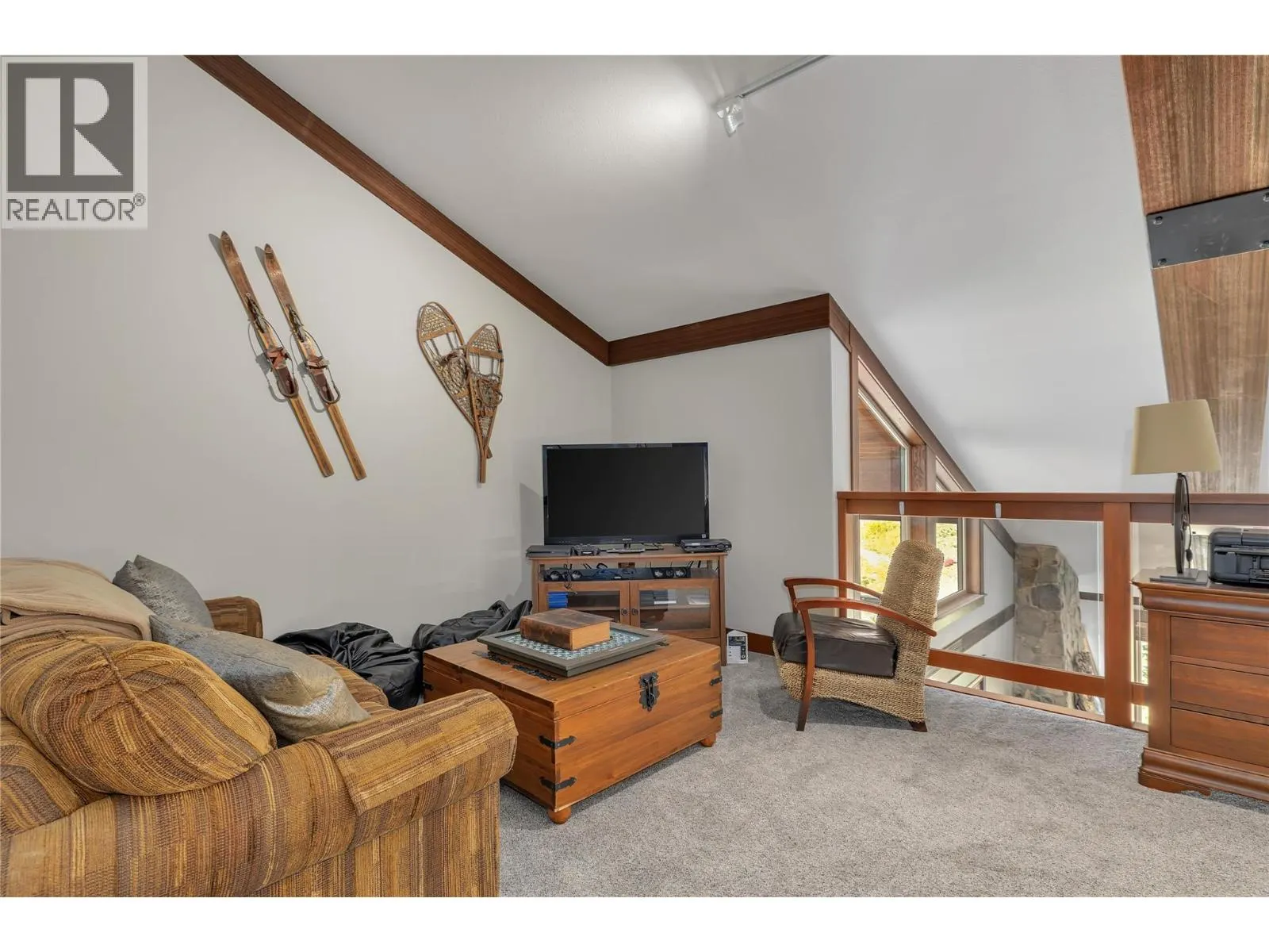 5257 Big White Road Unit# 403/404