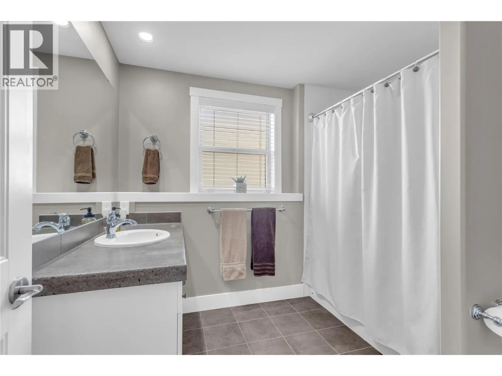 2493 Ironridge Road
