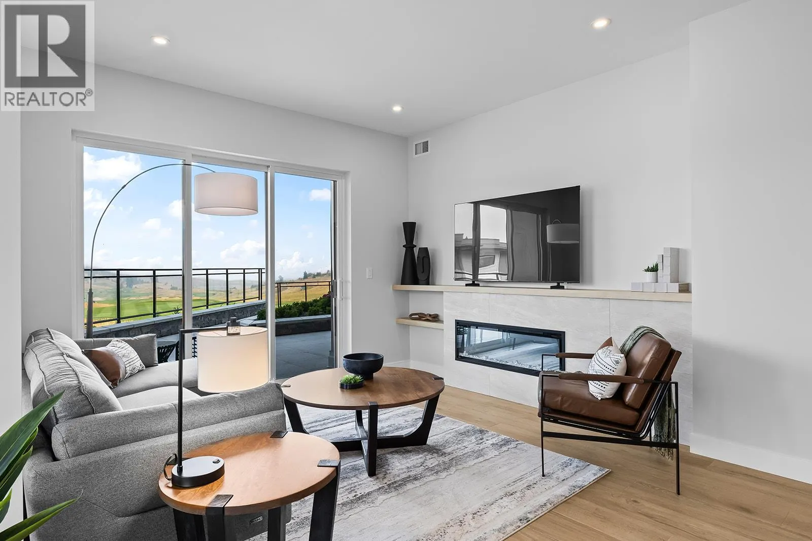 75 Predator Ridge Drive Unit# 103