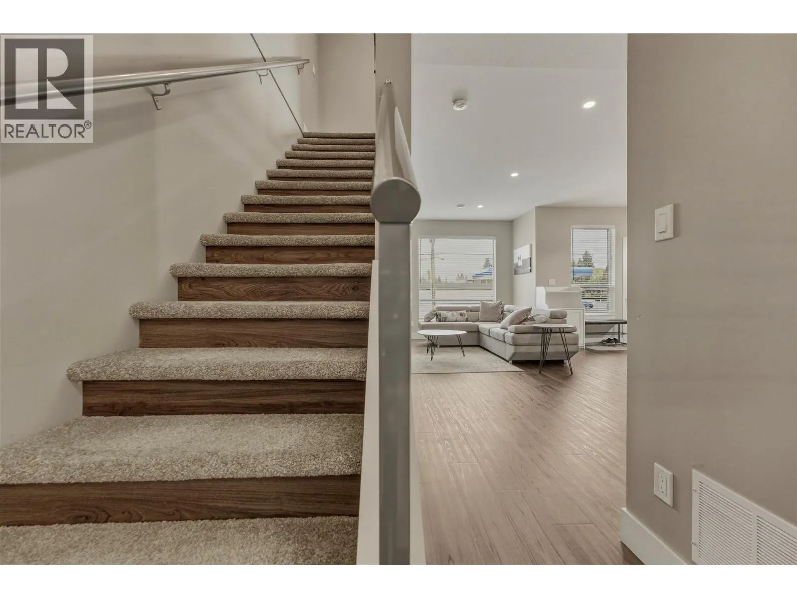 1804 46 Avenue Unit# 2