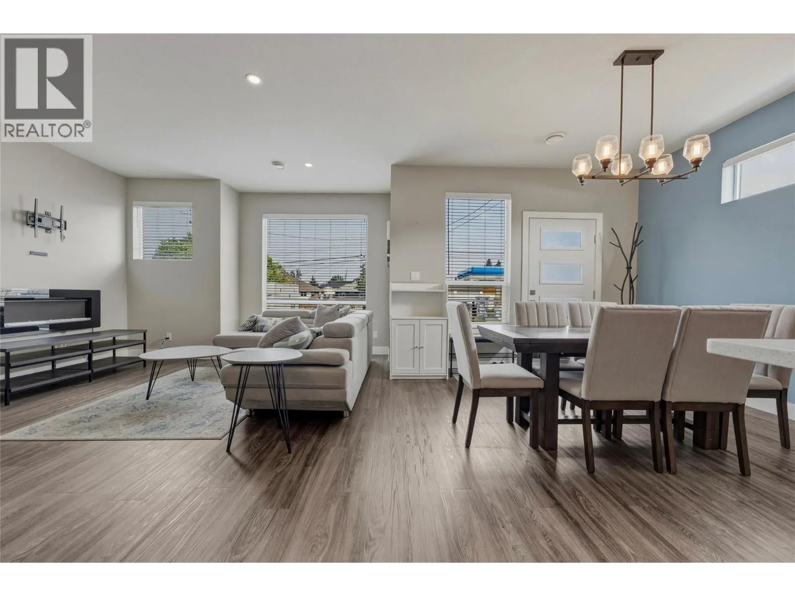 1804 46 Avenue Unit# 2