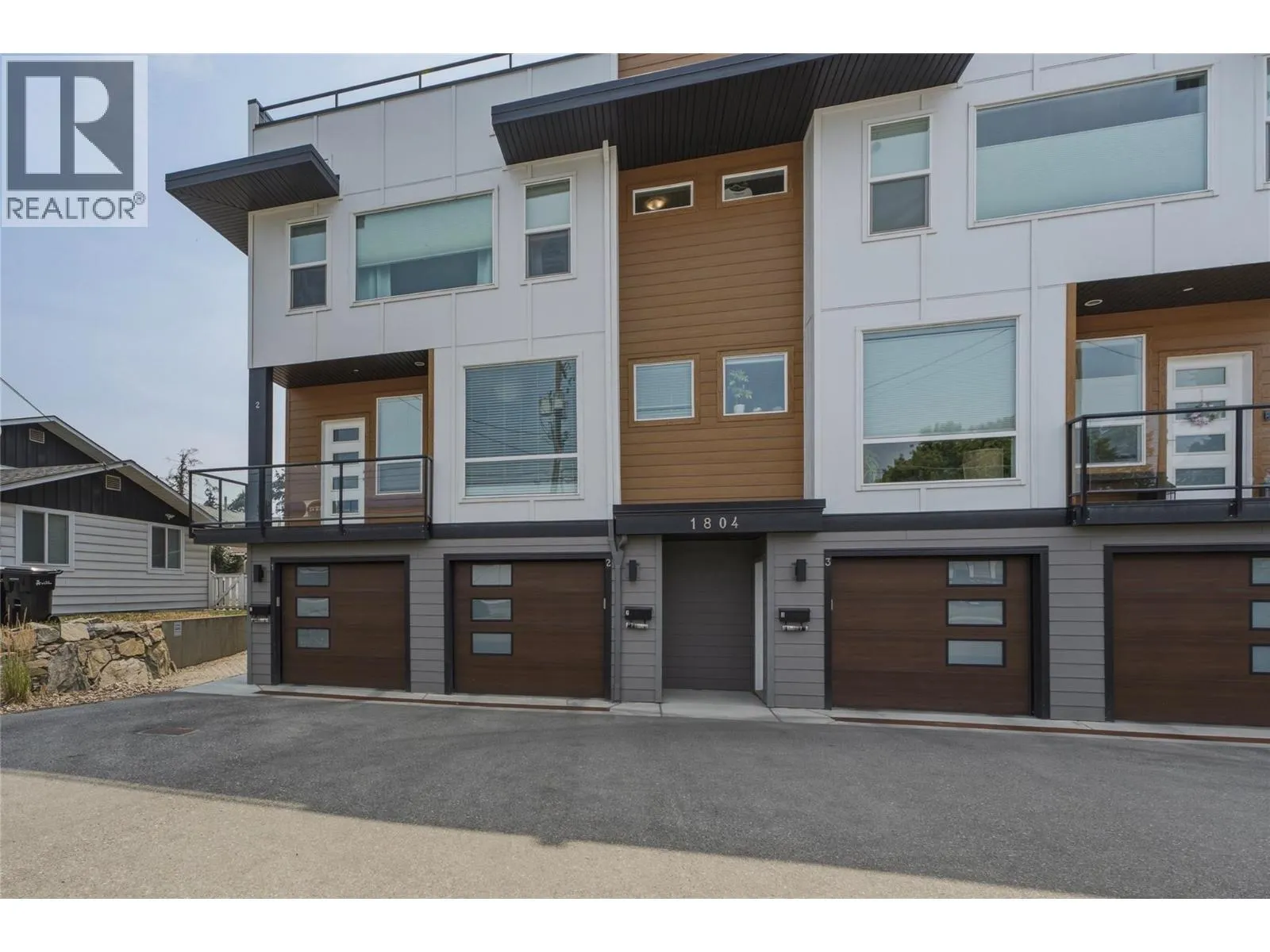 1804 46 Avenue Unit# 2