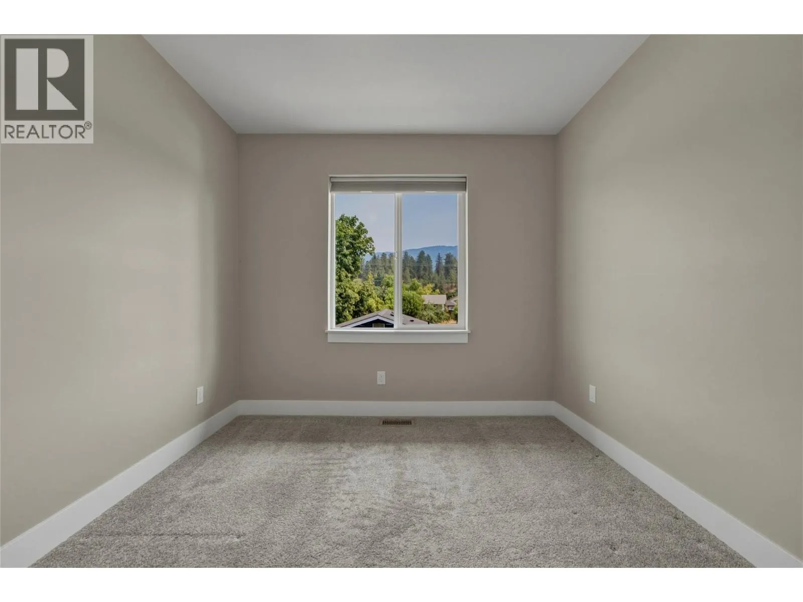 1804 46 Avenue Unit# 2