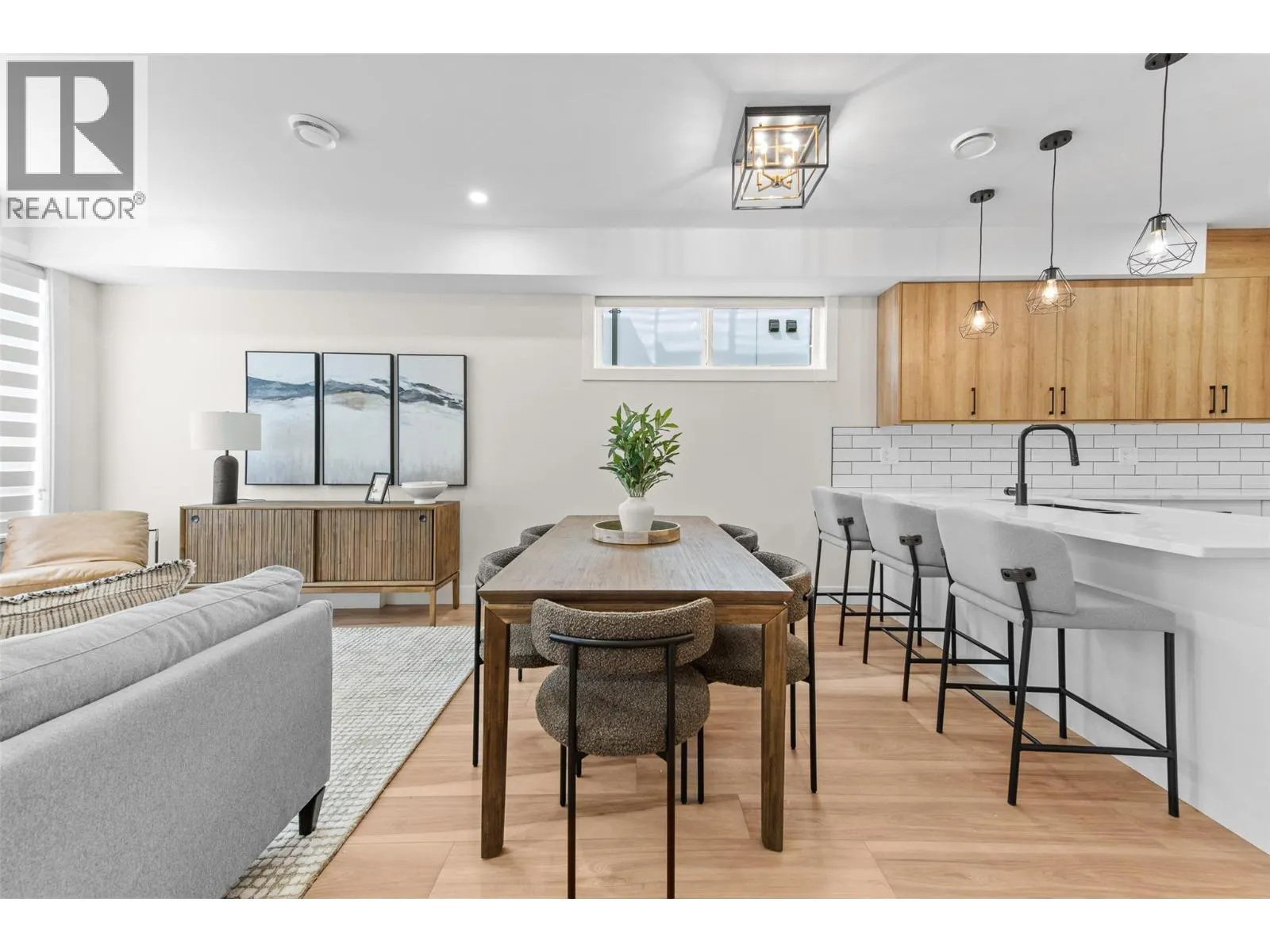 1034 Martin Avenue Unit# 2