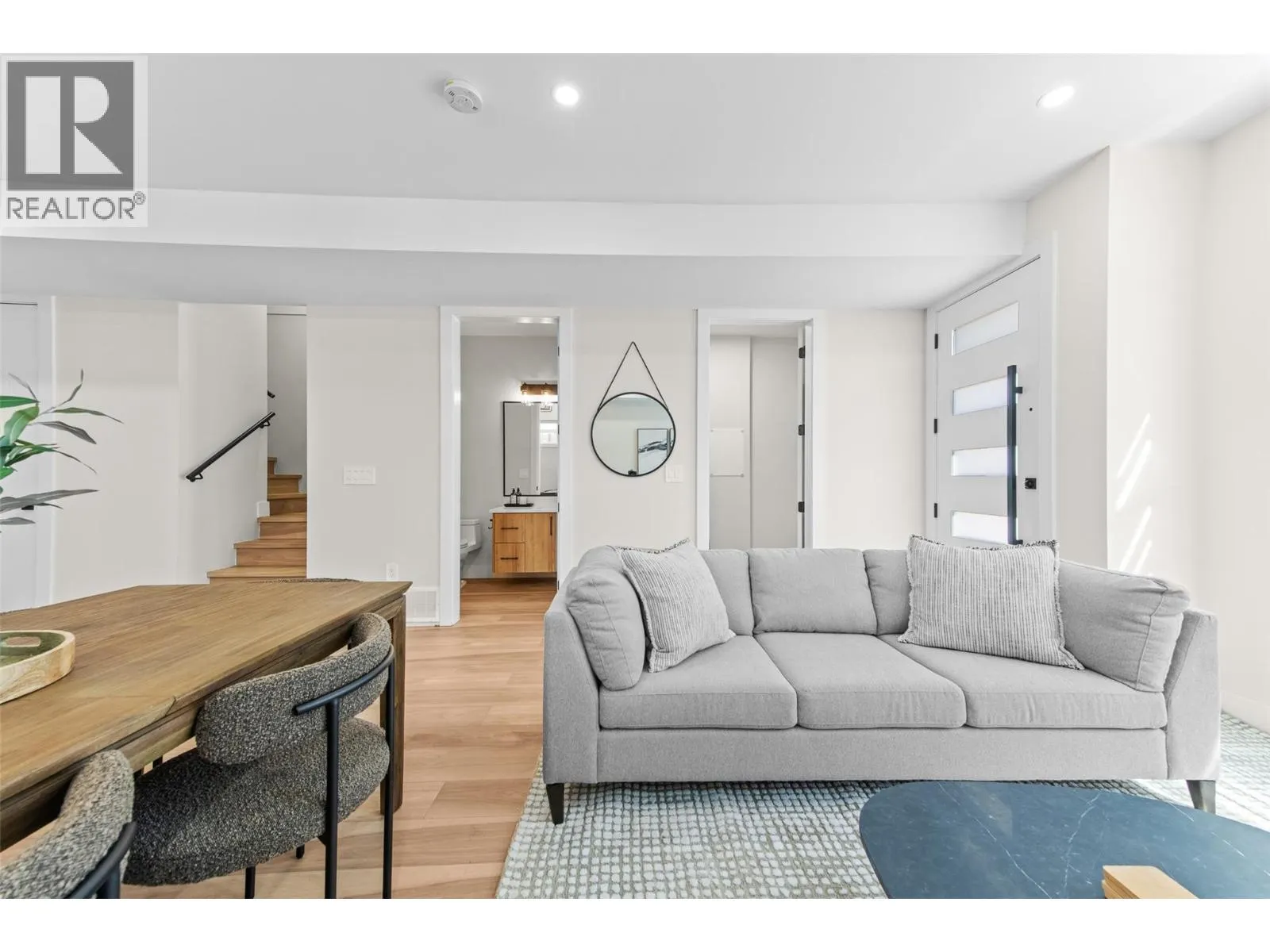 1034 Martin Avenue Unit# 4