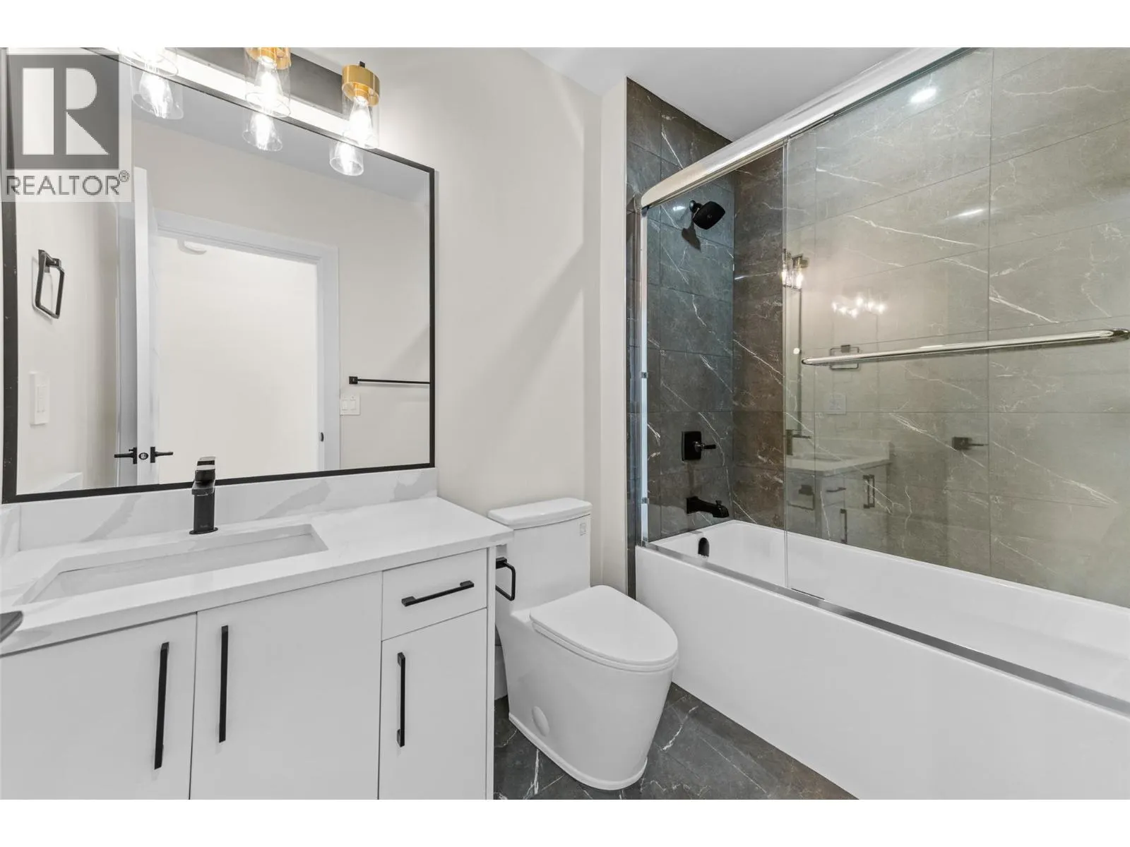 1034 Martin Avenue Unit# 4