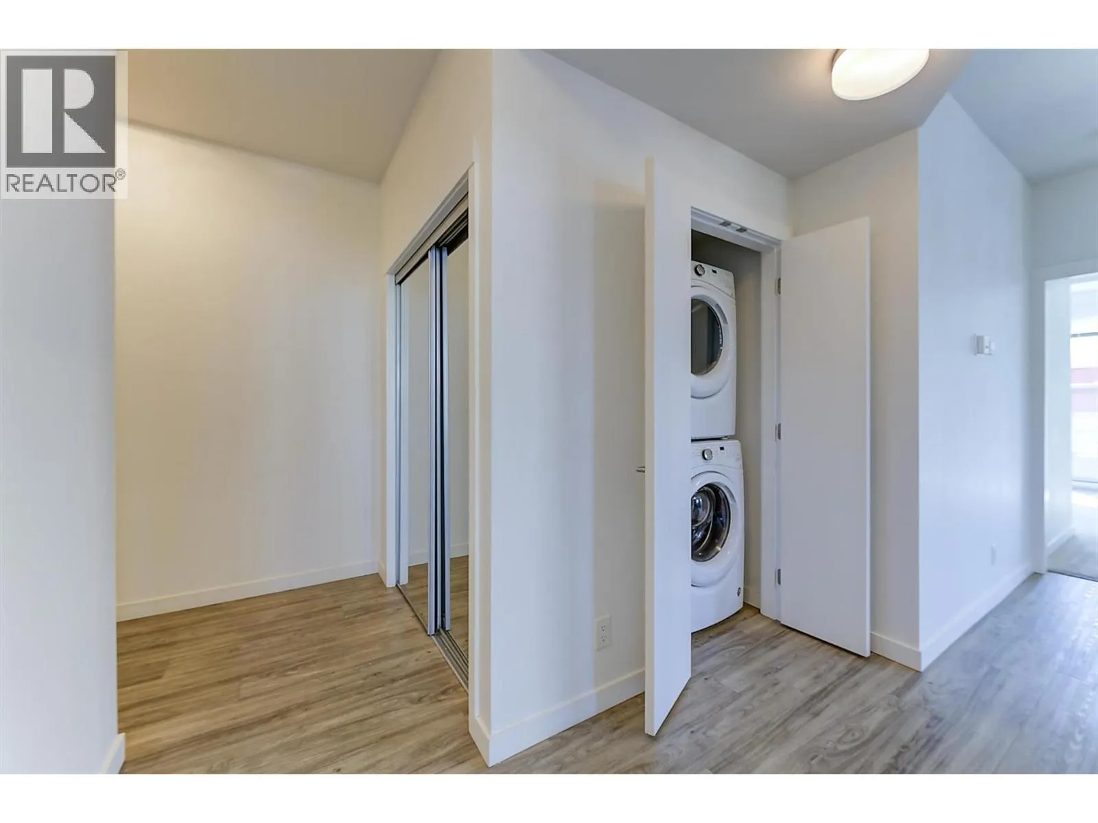 1775 Chapman Place Unit# 306