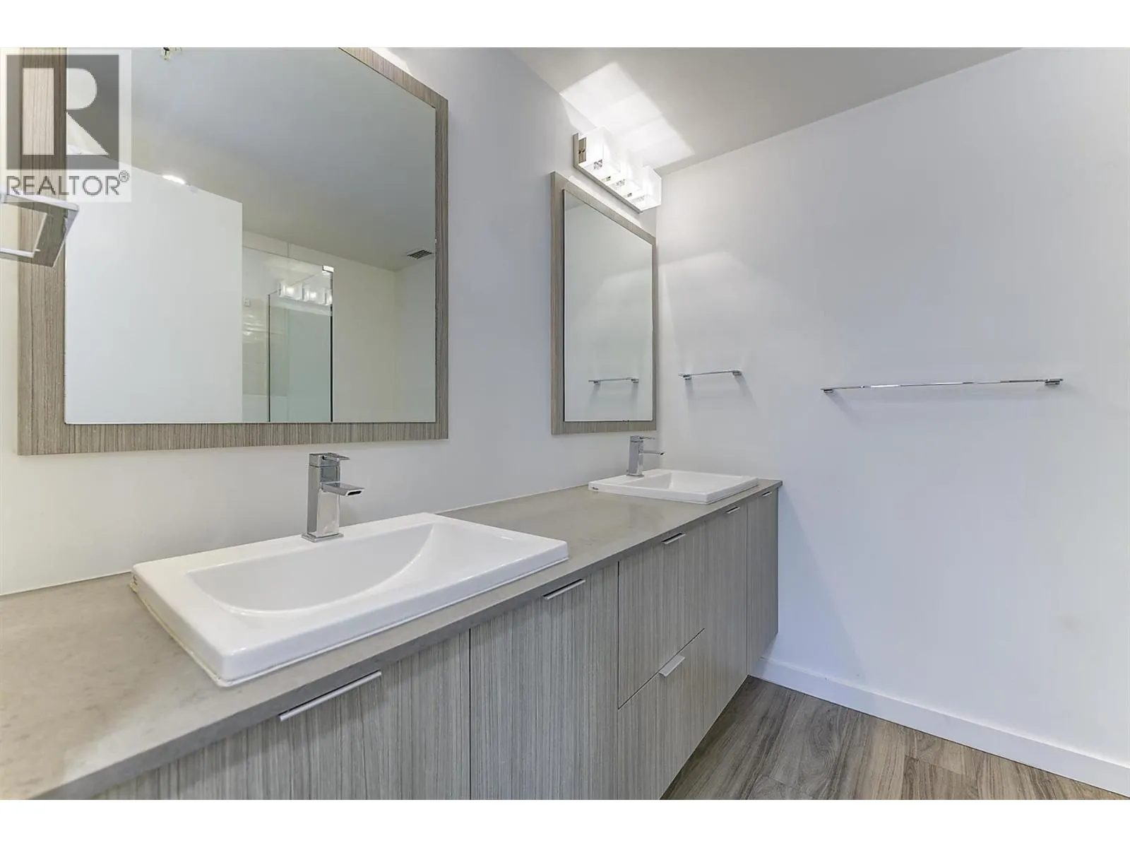 1775 Chapman Place Unit# 306