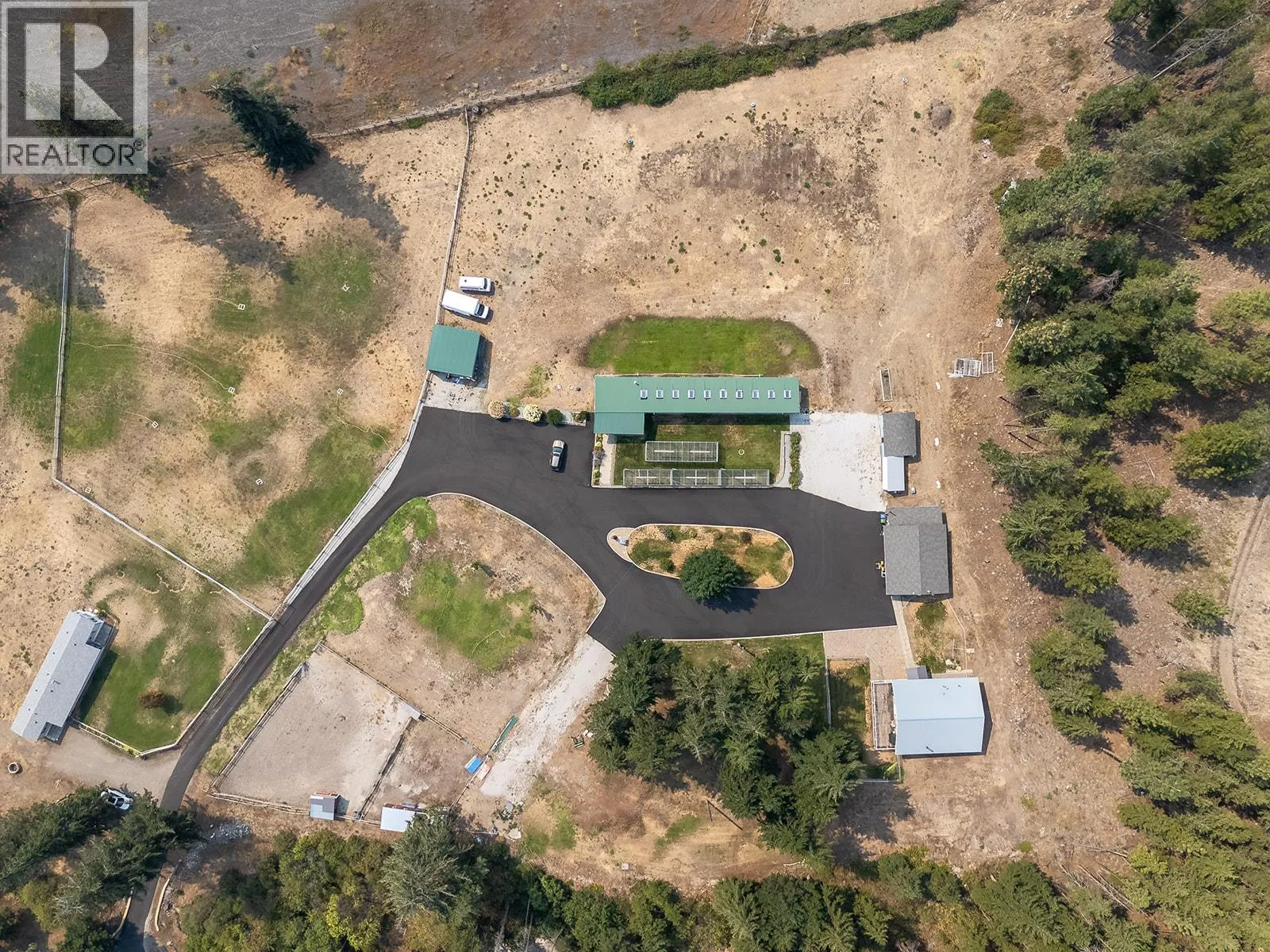 5090 MacKinnon Road