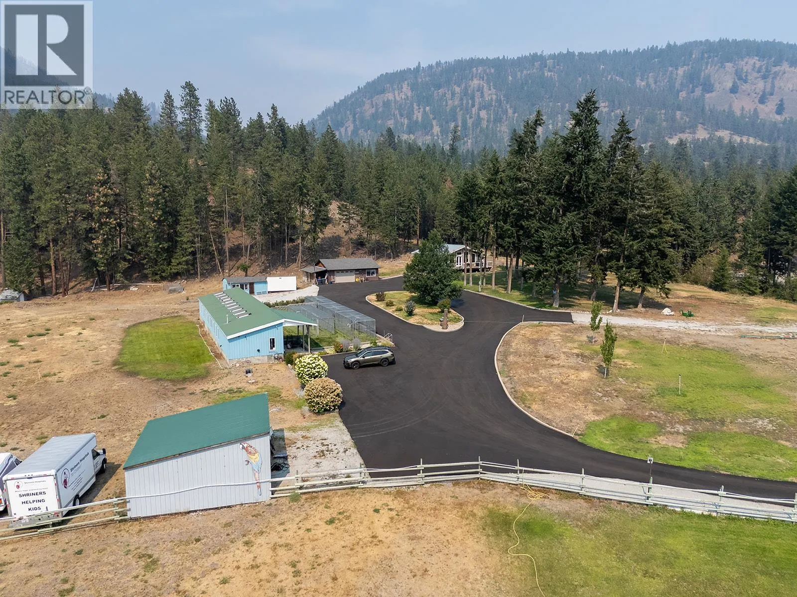 5090 MacKinnon Road