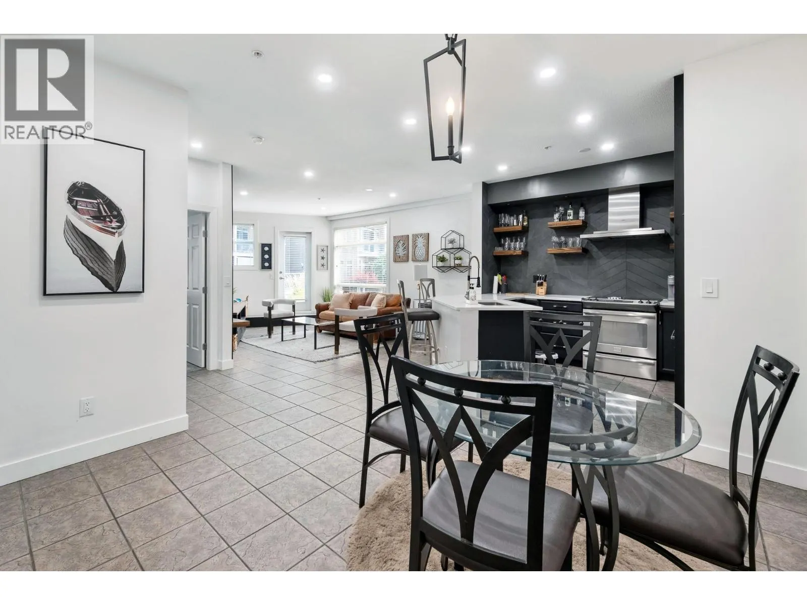 1088 Sunset Drive Unit# 352