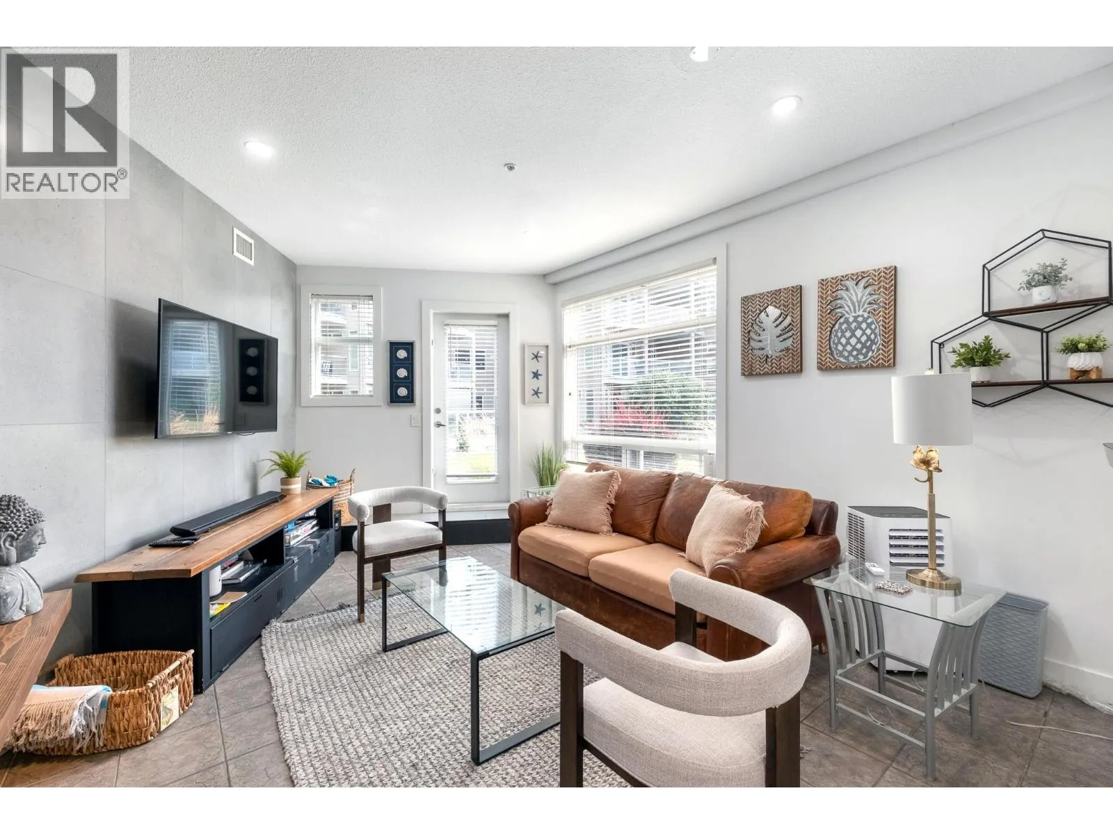 1088 Sunset Drive Unit# 352