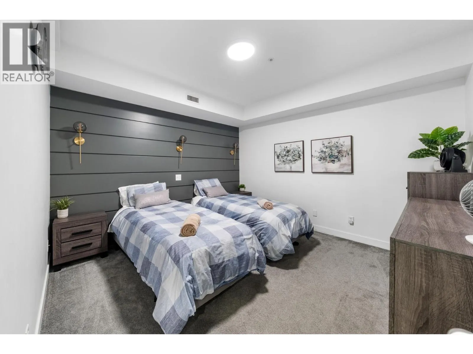 1088 Sunset Drive Unit# 352