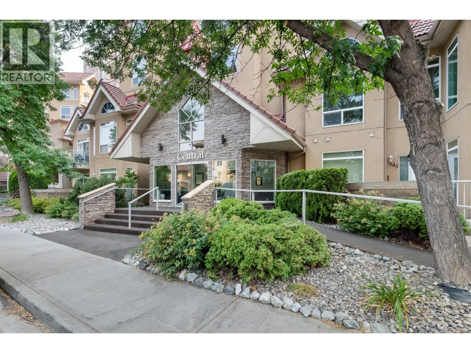 1088 Sunset Drive Unit# 352