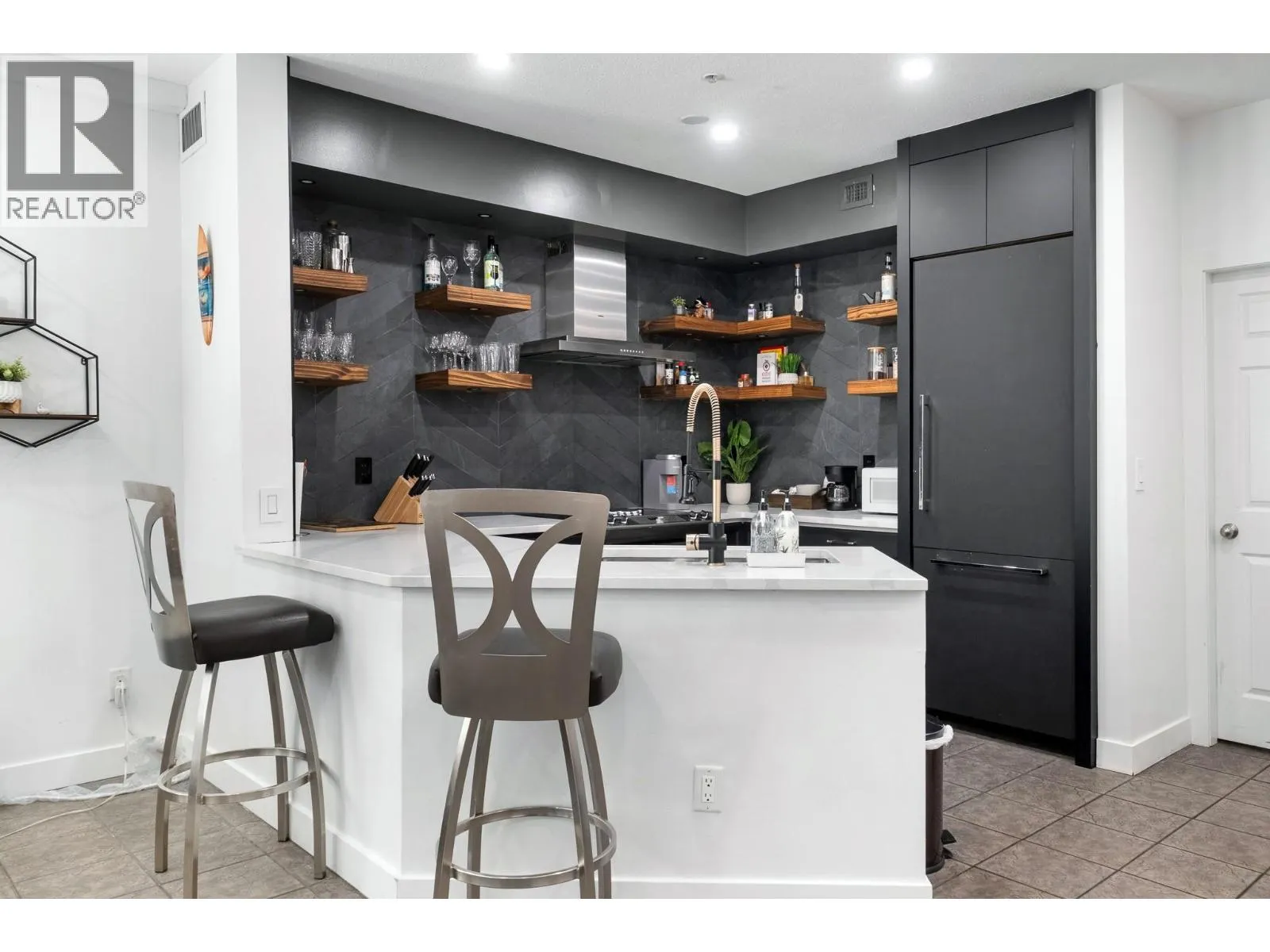 1088 Sunset Drive Unit# 352