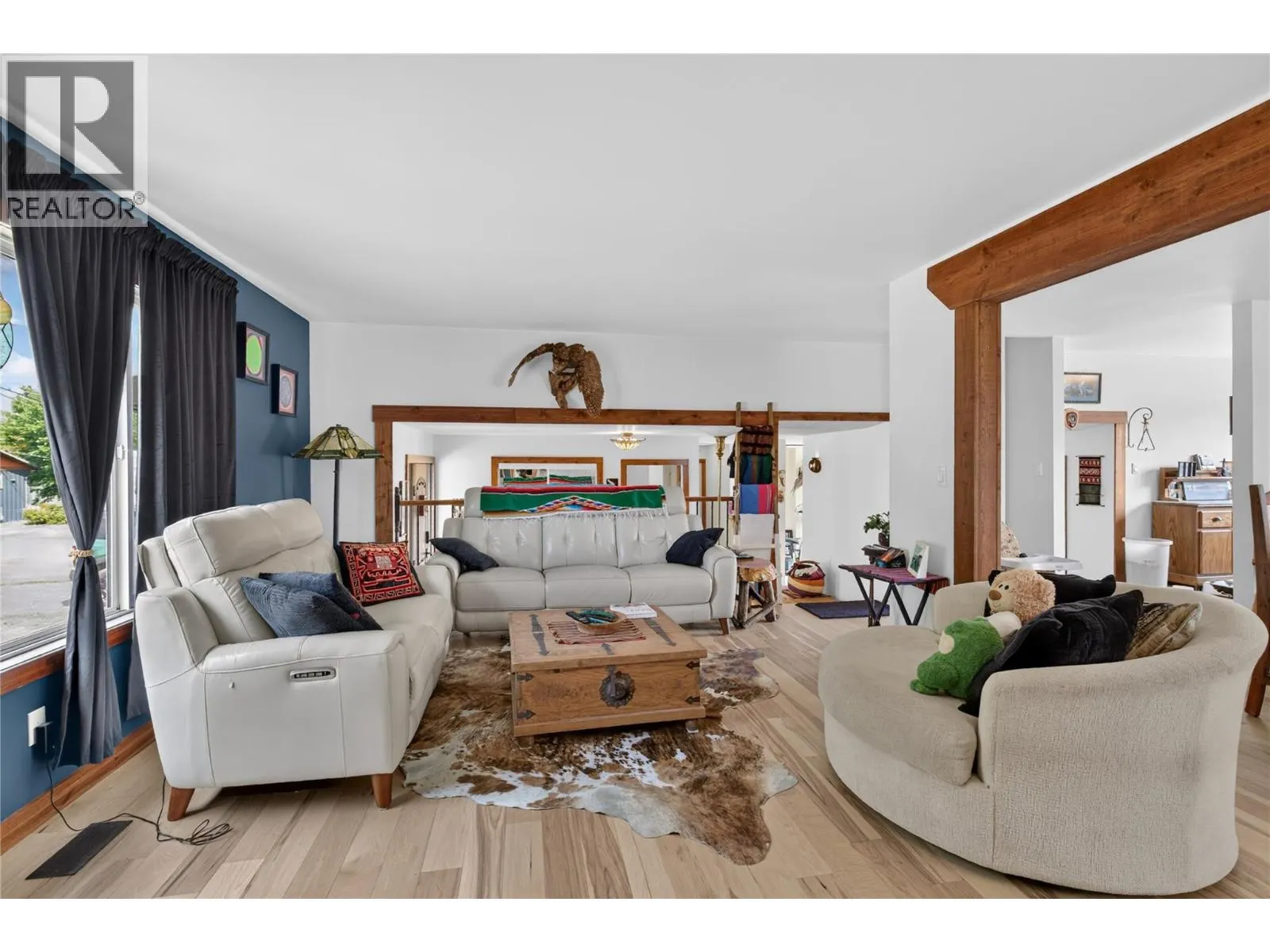 6415 Glendora Way