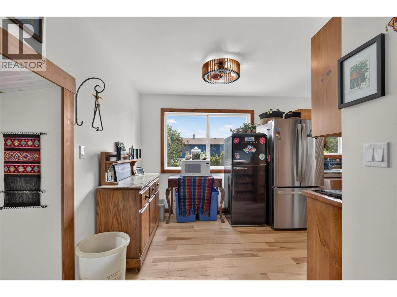 6415 Glendora Way