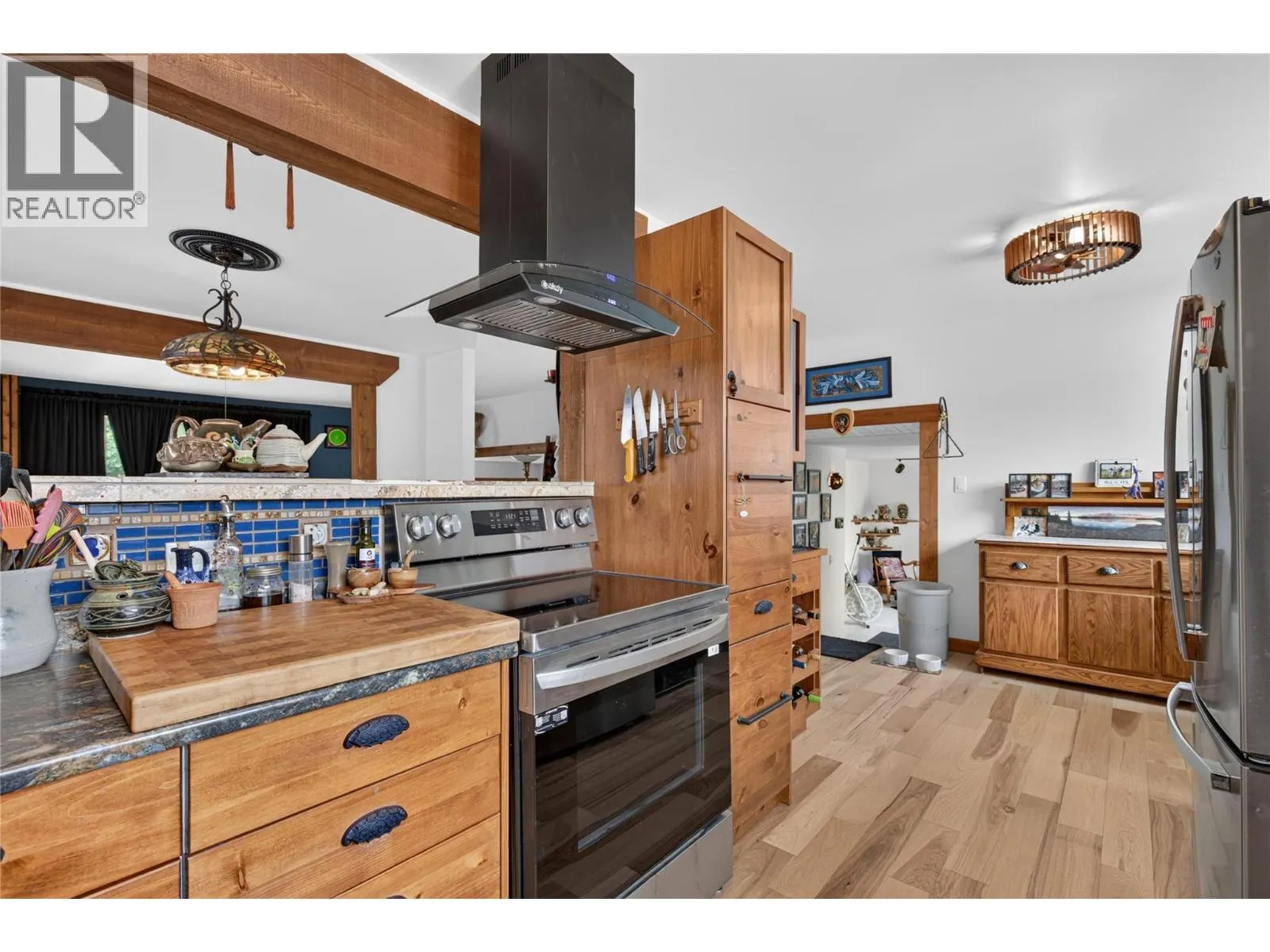 6415 Glendora Way
