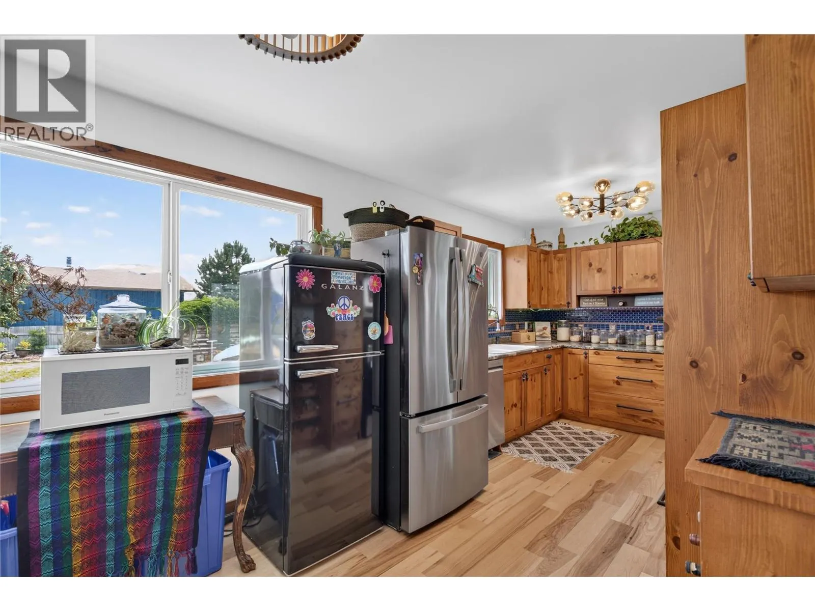 6415 Glendora Way