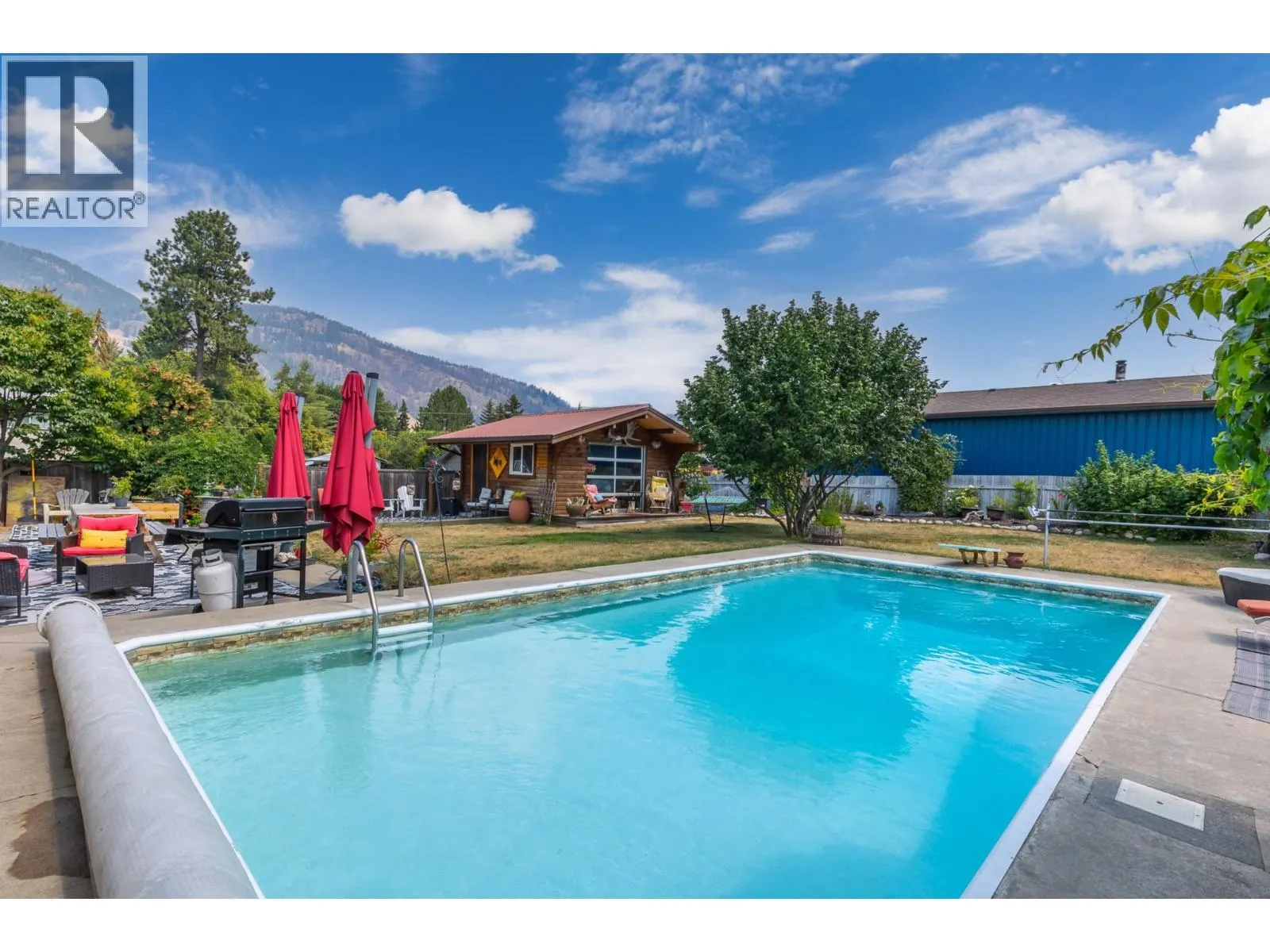 6415 Glendora Way