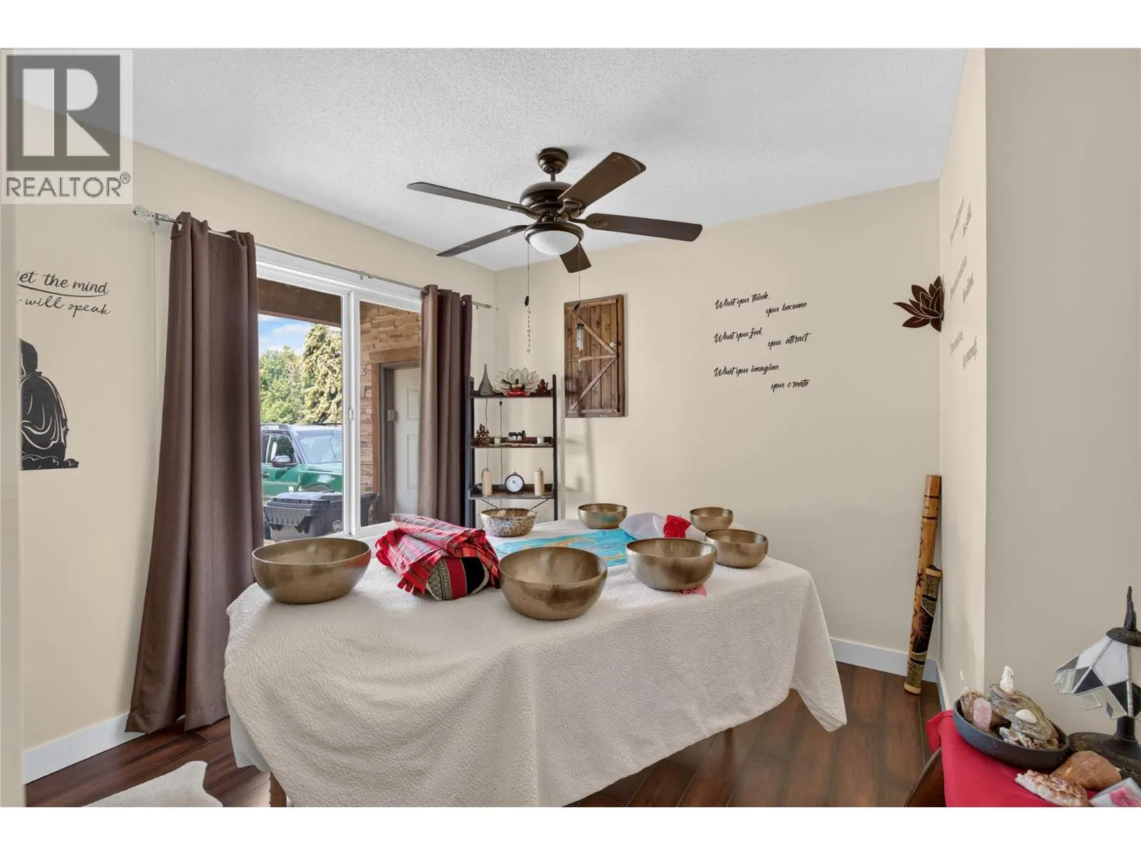 6415 Glendora Way