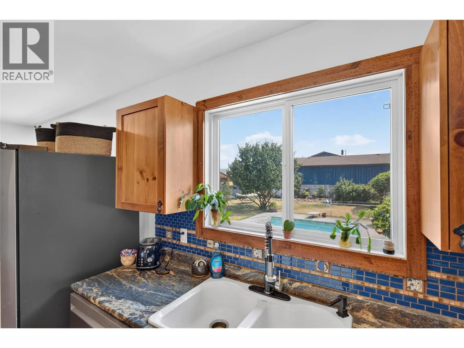 6415 Glendora Way