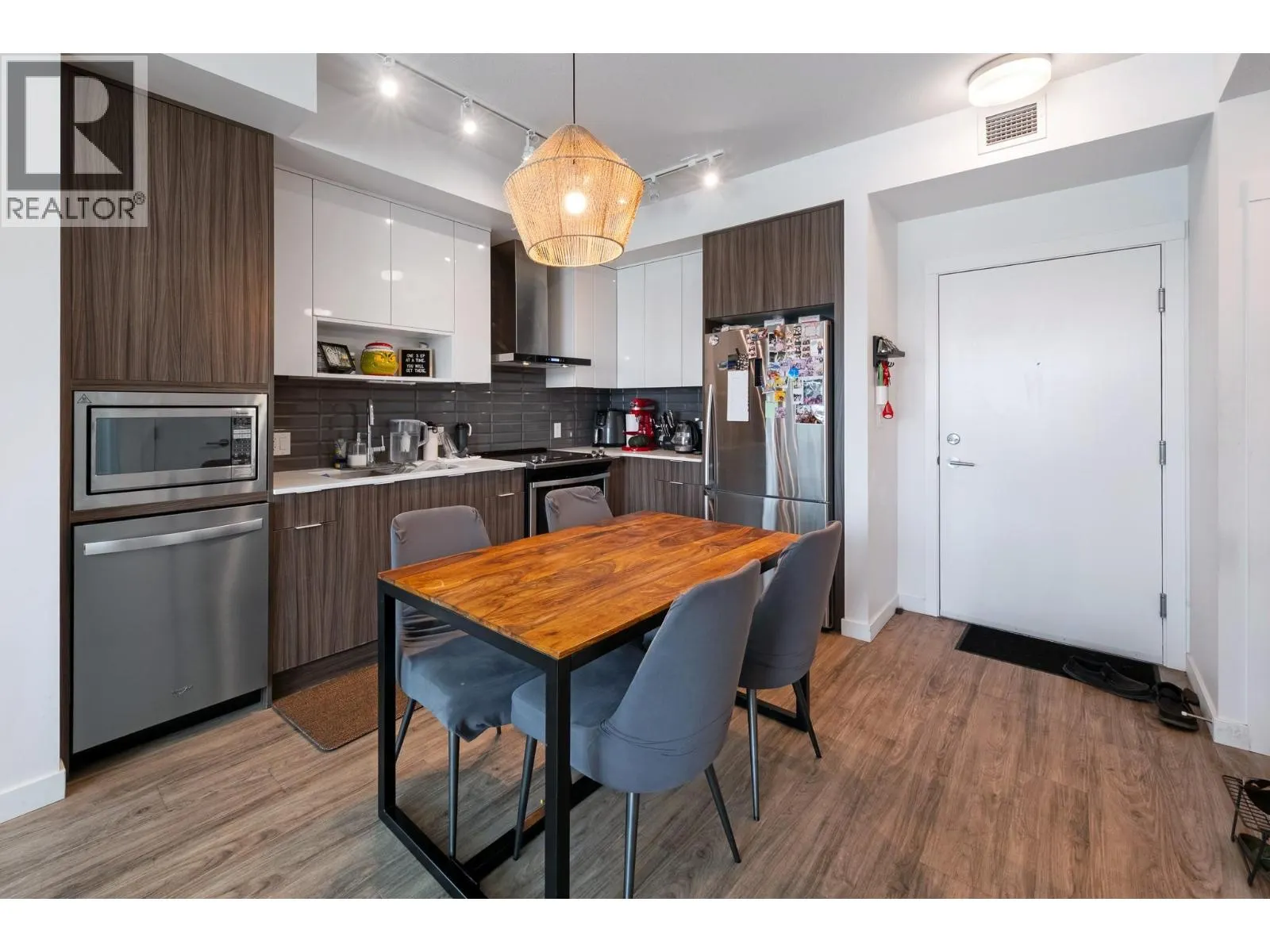 1775 Chapman Place Unit# 223