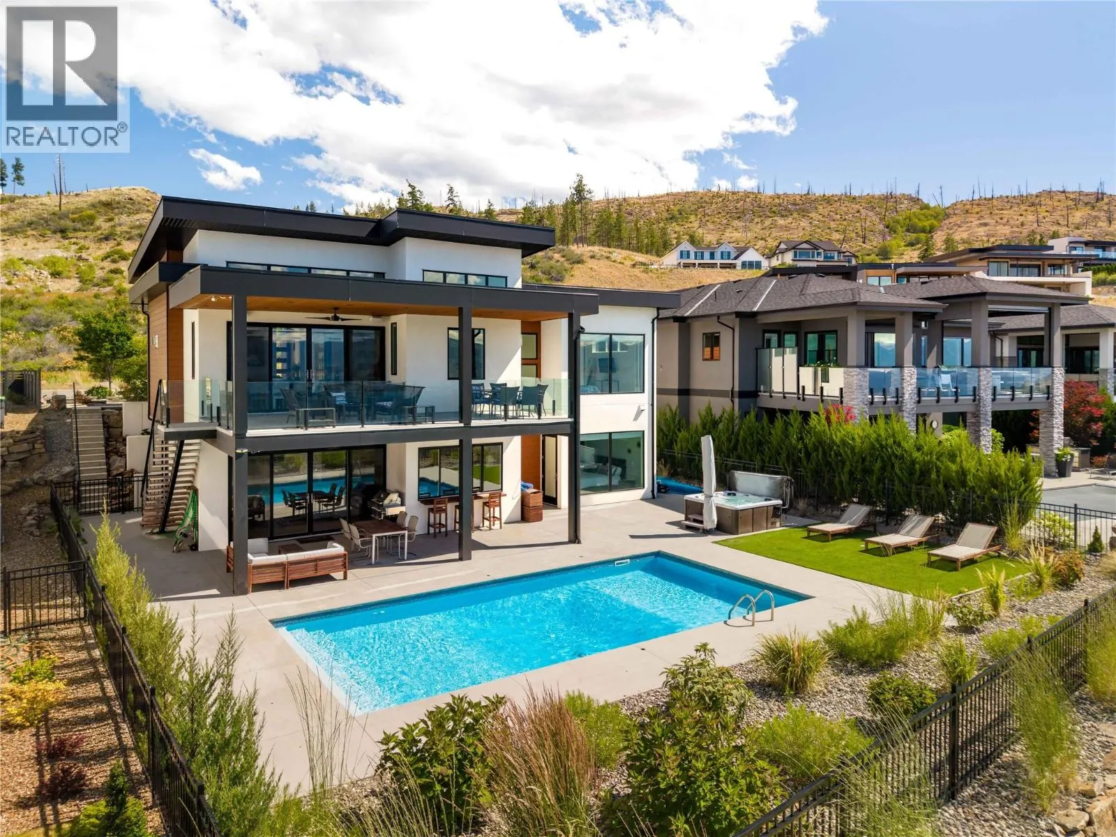 5552 Upper Mission Drive