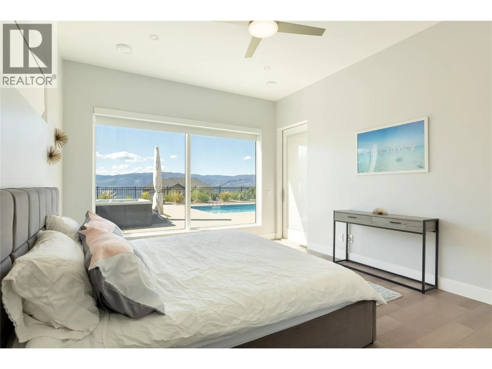 5552 Upper Mission Drive